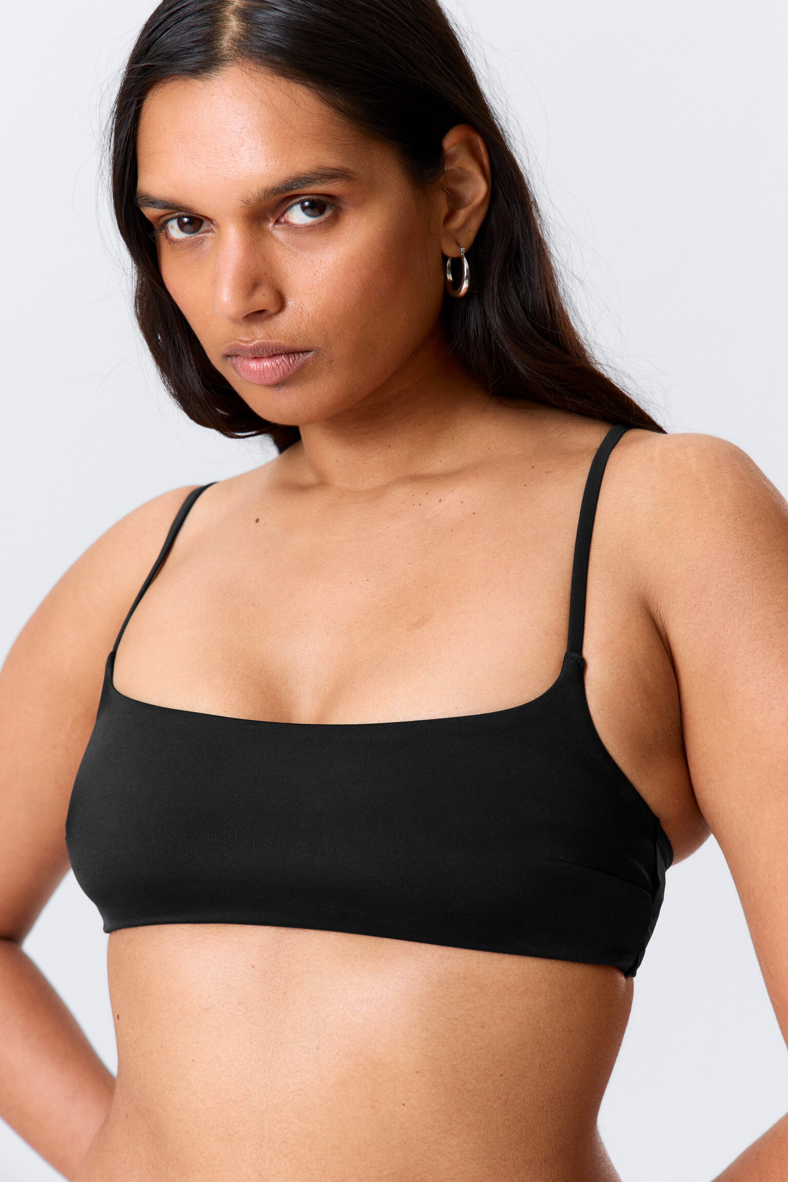 2-pack Scoop Neck Bikini Tops - Black & Beige - 5