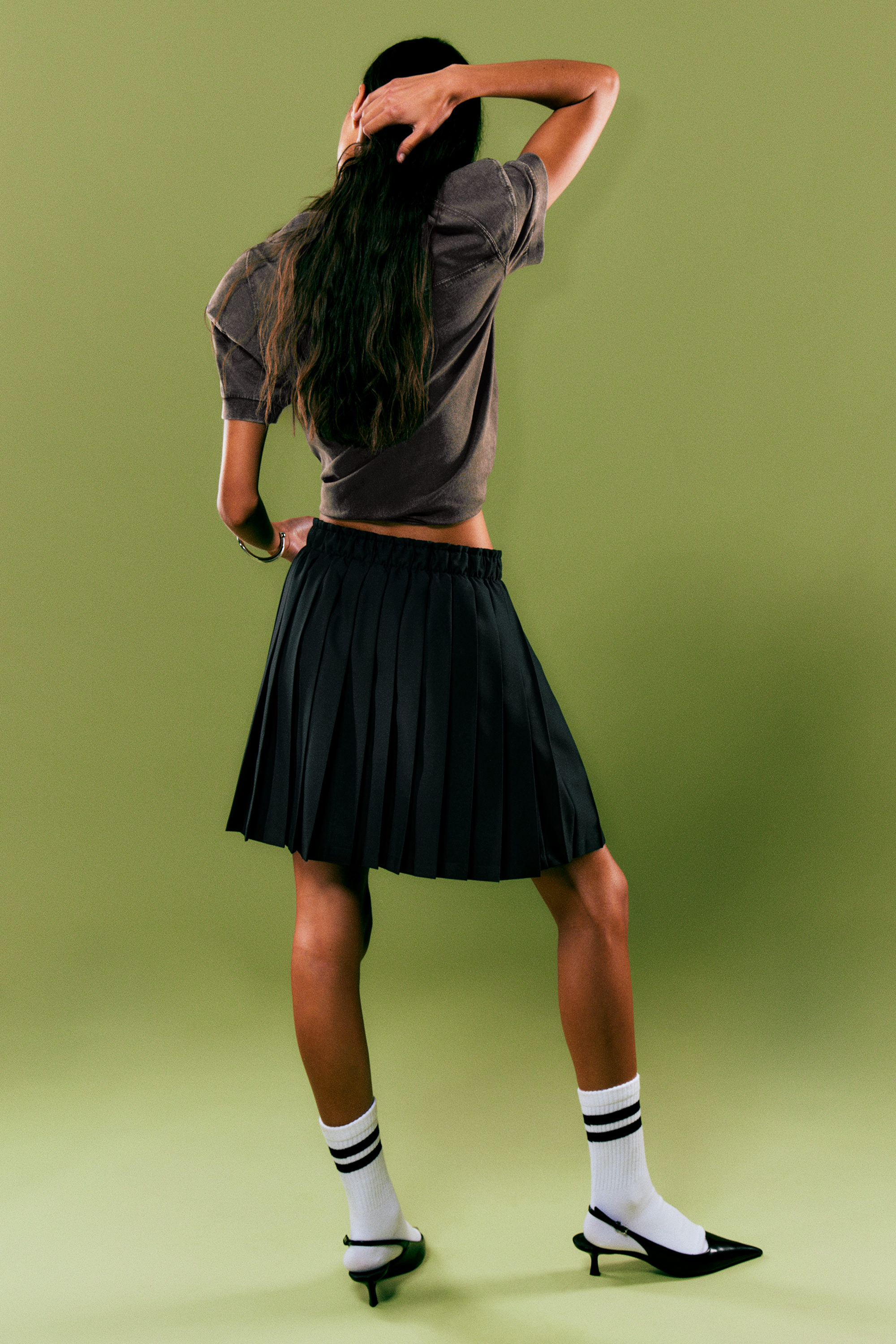 Black - Pleated Low Rise Midi Skirt - 2