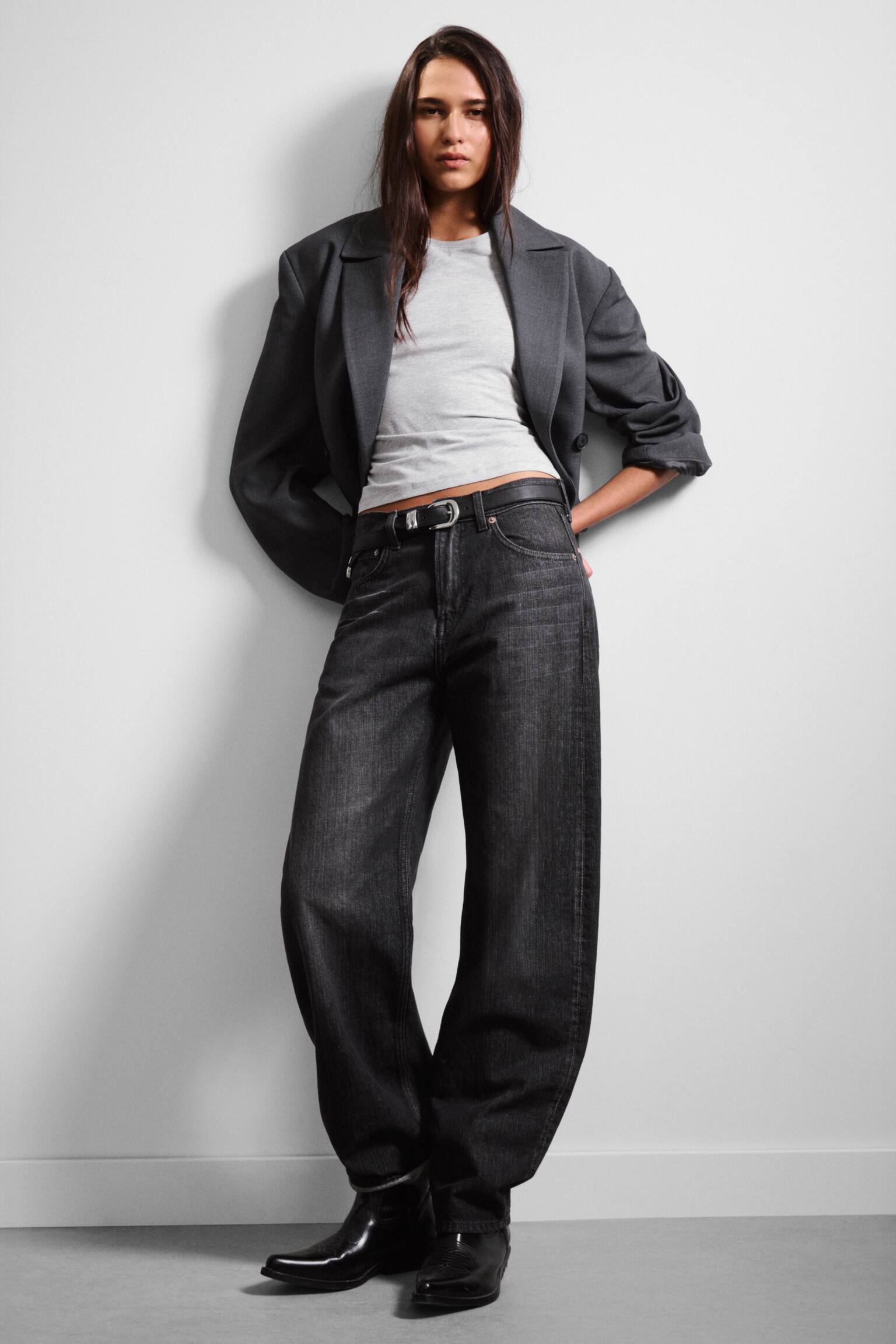 Nebula Mid-Rise Loose Barrel Leg Unisex Jeans - Chelsea Black - Svart/Blue Rinse – mørkeblå - 10