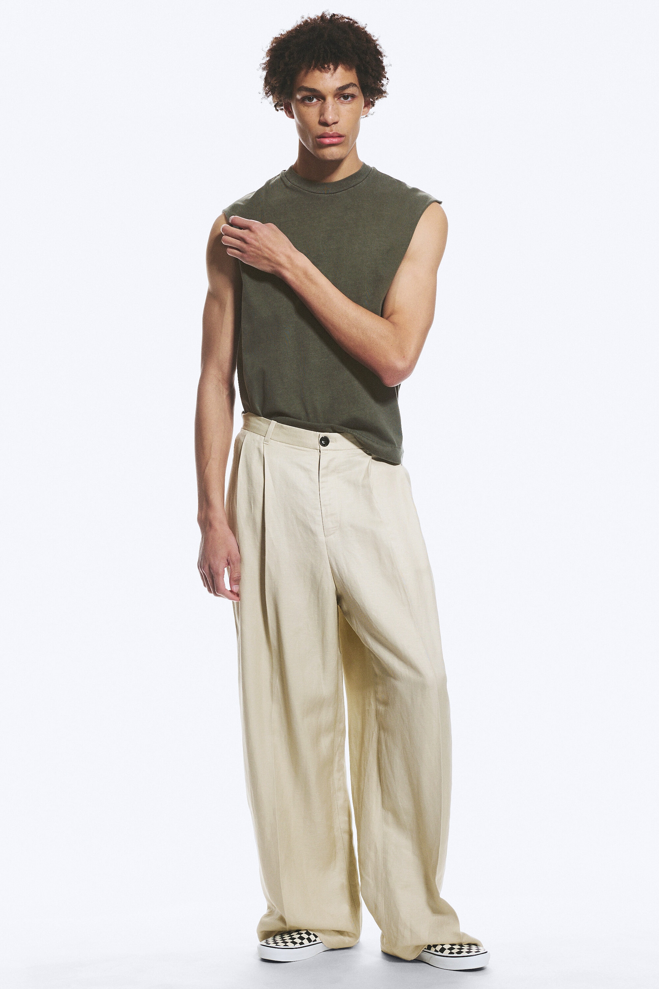 Vaal lichtbeige - Nate ruimvallende linnen kostuumpantalon - 2