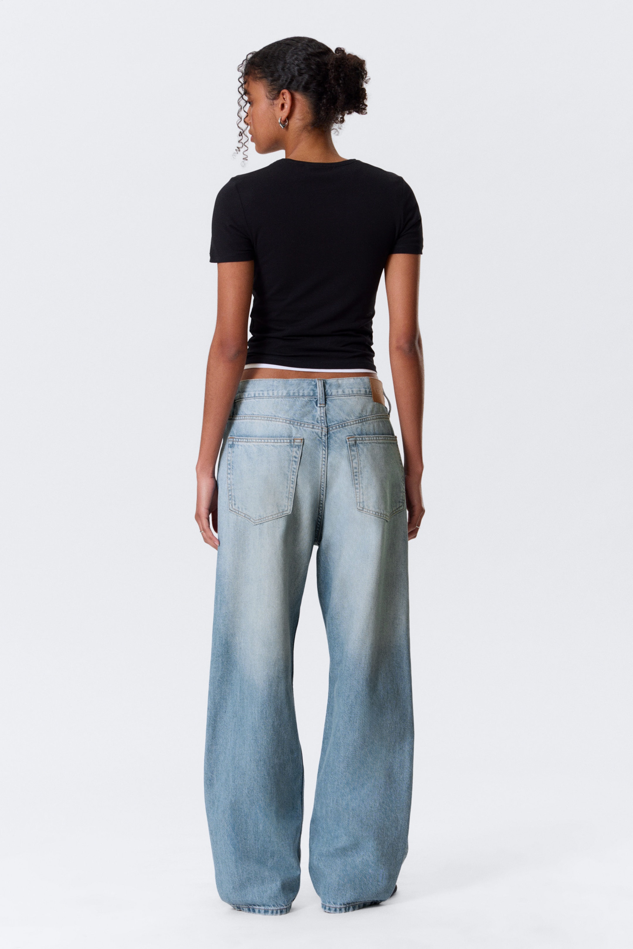 Kimberley Blue - Light Blue - Galaxy Mid Rise Loose Straight Leg Unisex Jeans - 5