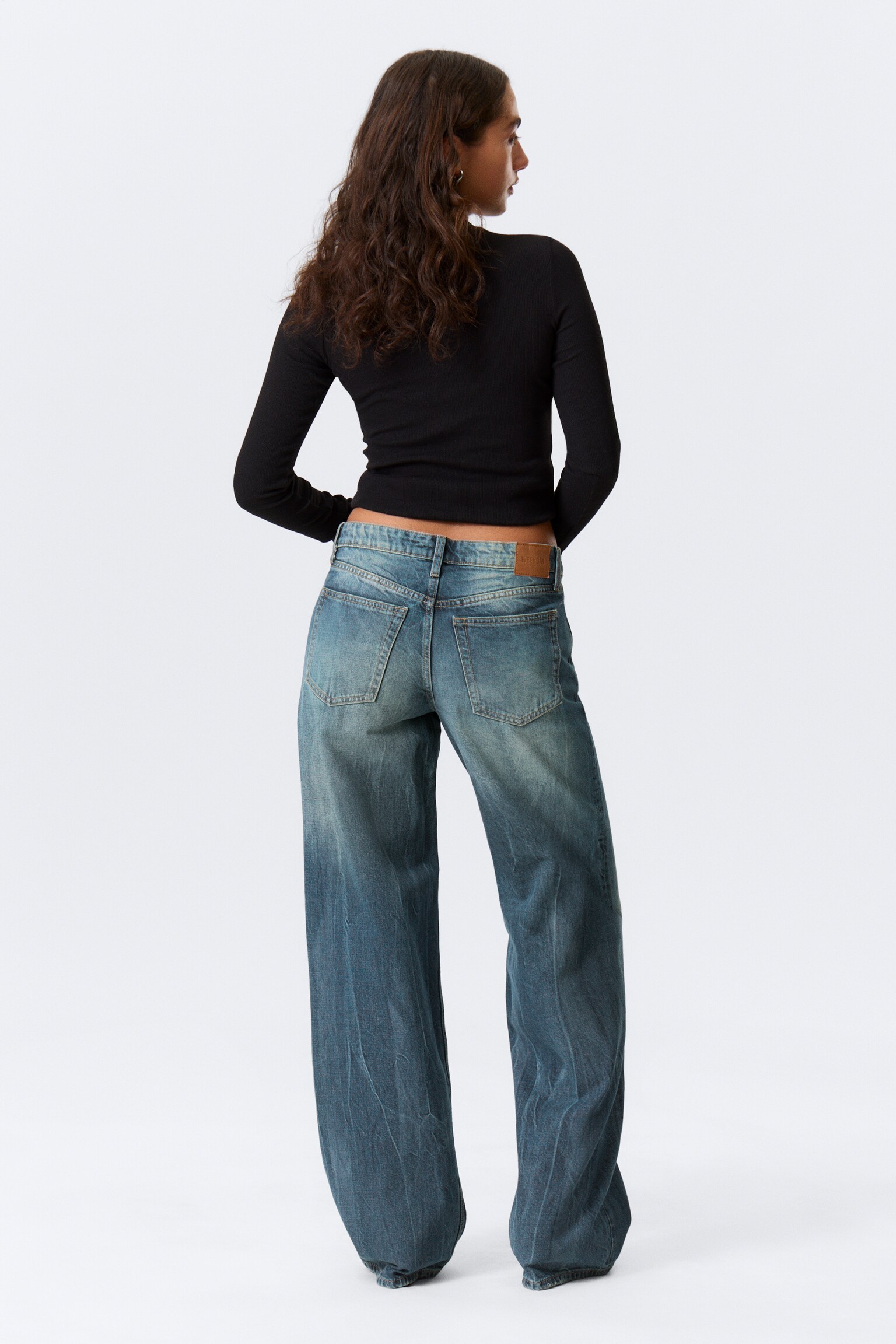 Ample Low Rise Loose Wide Leg Jeans - Gasoline Blue - Medium Blue/Blue Rinse - Dark Blue/Redondo Blue - Medium Blue/Risso Black - Black/Baltic Blue - Dark Blue/Ink Black - Black/Blue One - Medium Blue/Snow Blue - Light Blue/Mine Grey - Dark Grey/Blue Stream - Medium Blue/Lake Blue - Dark Blue/Deep Sea Blue - Dark Blue/Mine Blue - Medium Blue/Lip Blue - Light Blue - 4