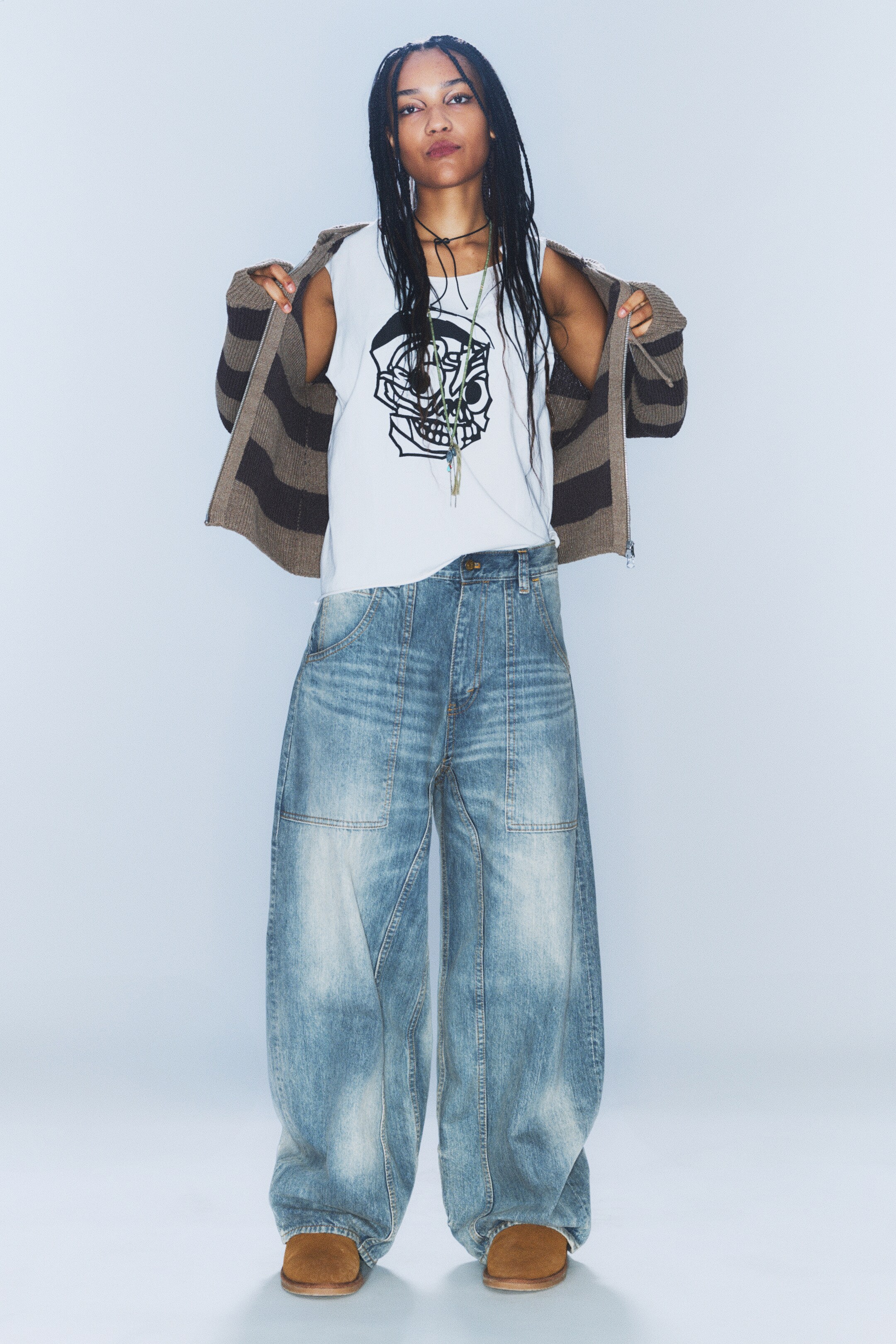 View larger image: Dunno Unisex Low Rise Loose Barrel Leg Jeans - Cloudy Blue - Medium Blue - Men | H&M GB 3