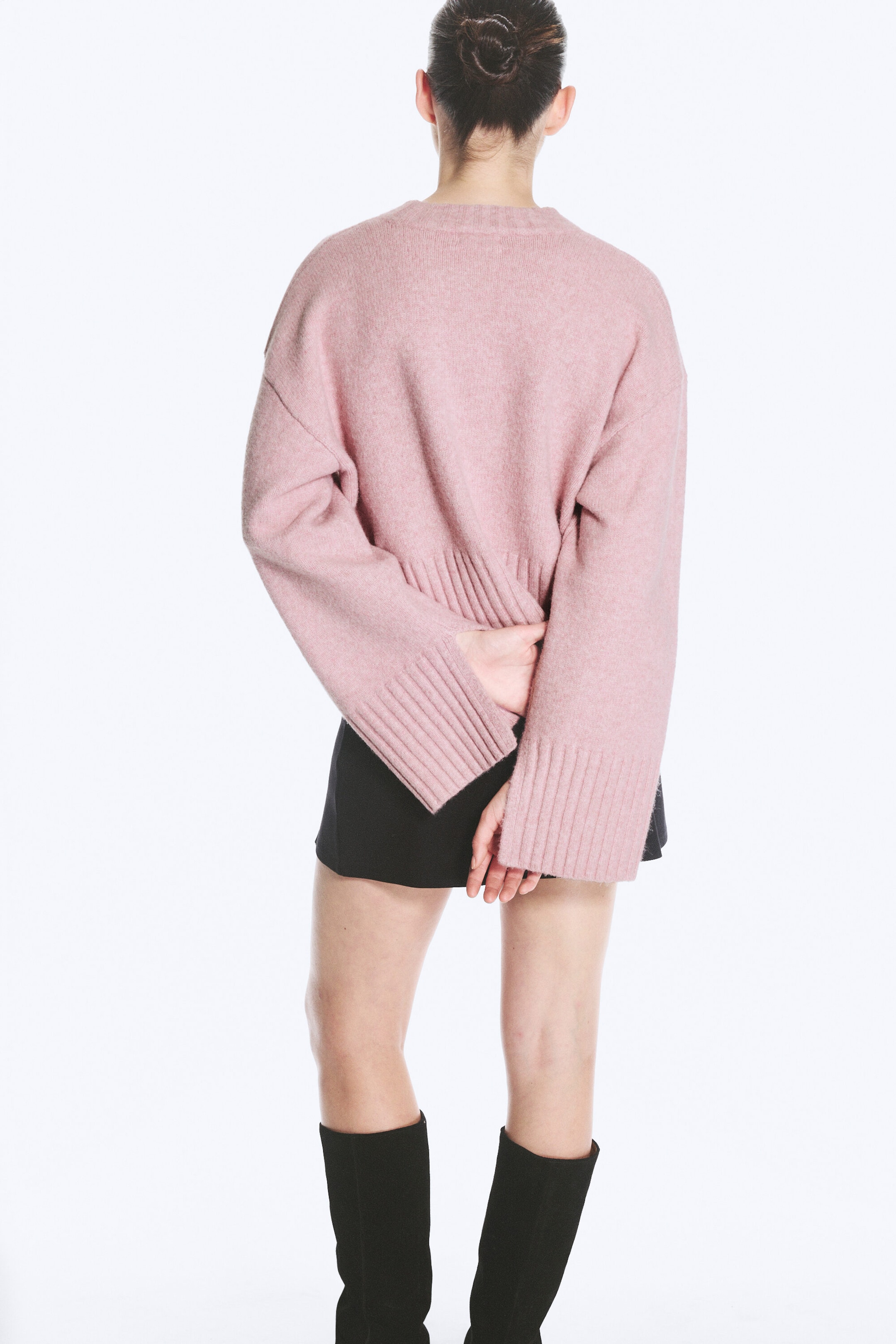 Light Dusty Pink - Knitted Oversized Sweater - 2