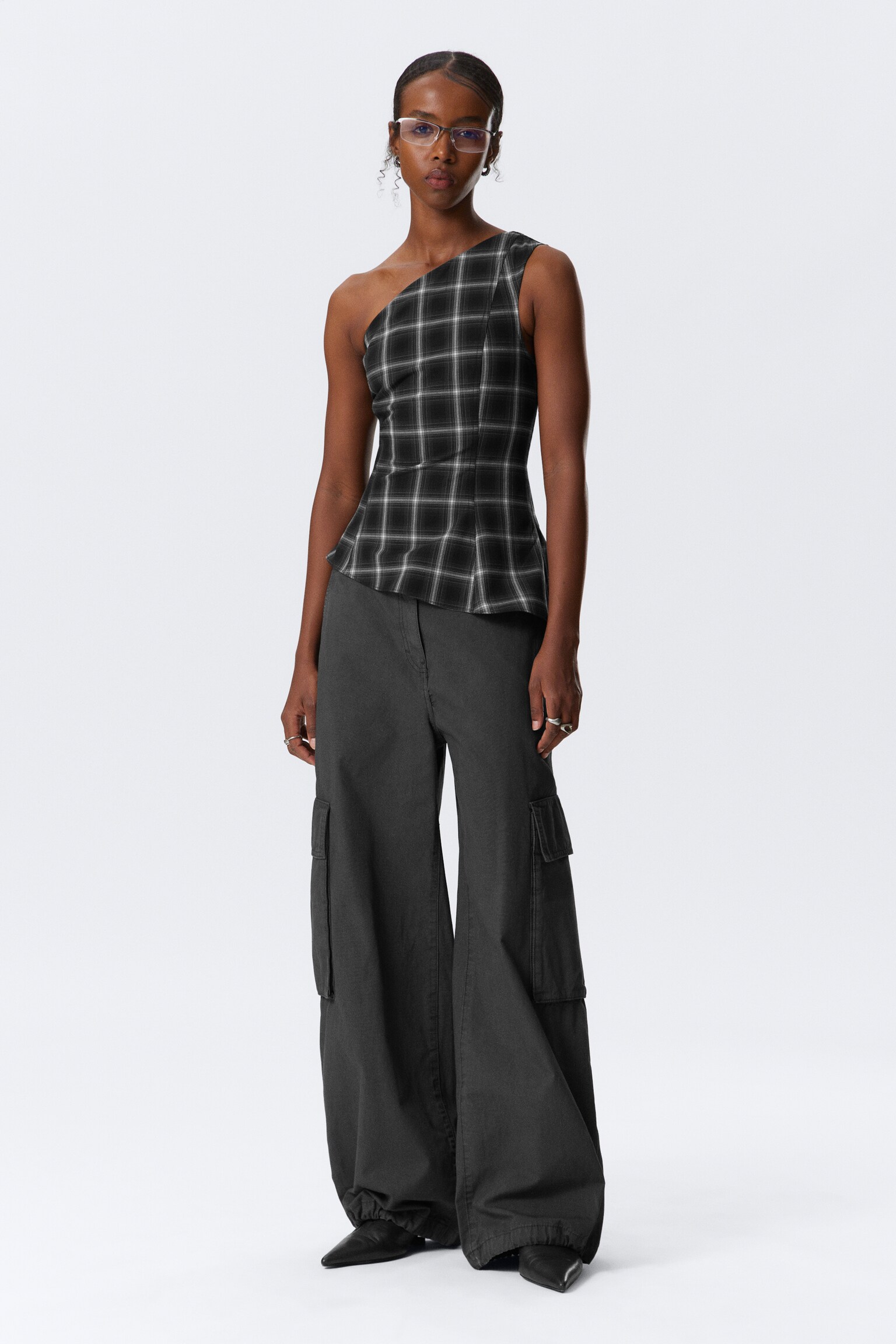 Asymmetric One-Shoulder Fitted Top - Checked Black/Black/Dark Blue - 6