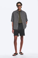 Mörkgrå/Vit-randig - Ledig kortärmad skjorta i linneblanding - 1