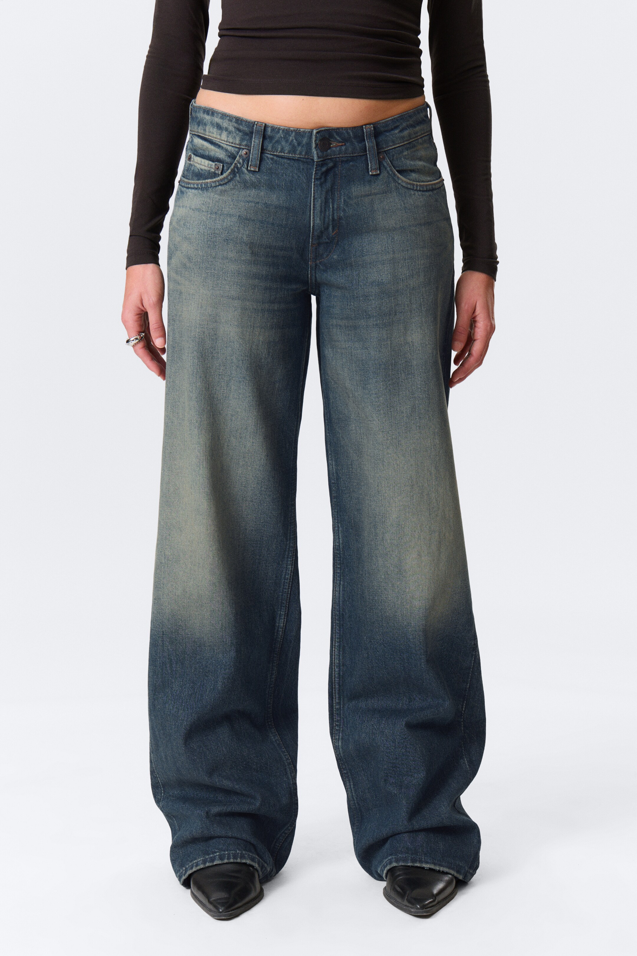 Ingrandisci l'immagine: Ample Low Rise Loose Wide Leg Jeans - Baltic Blue - Dark Blue - DONNA | H&M CH 2