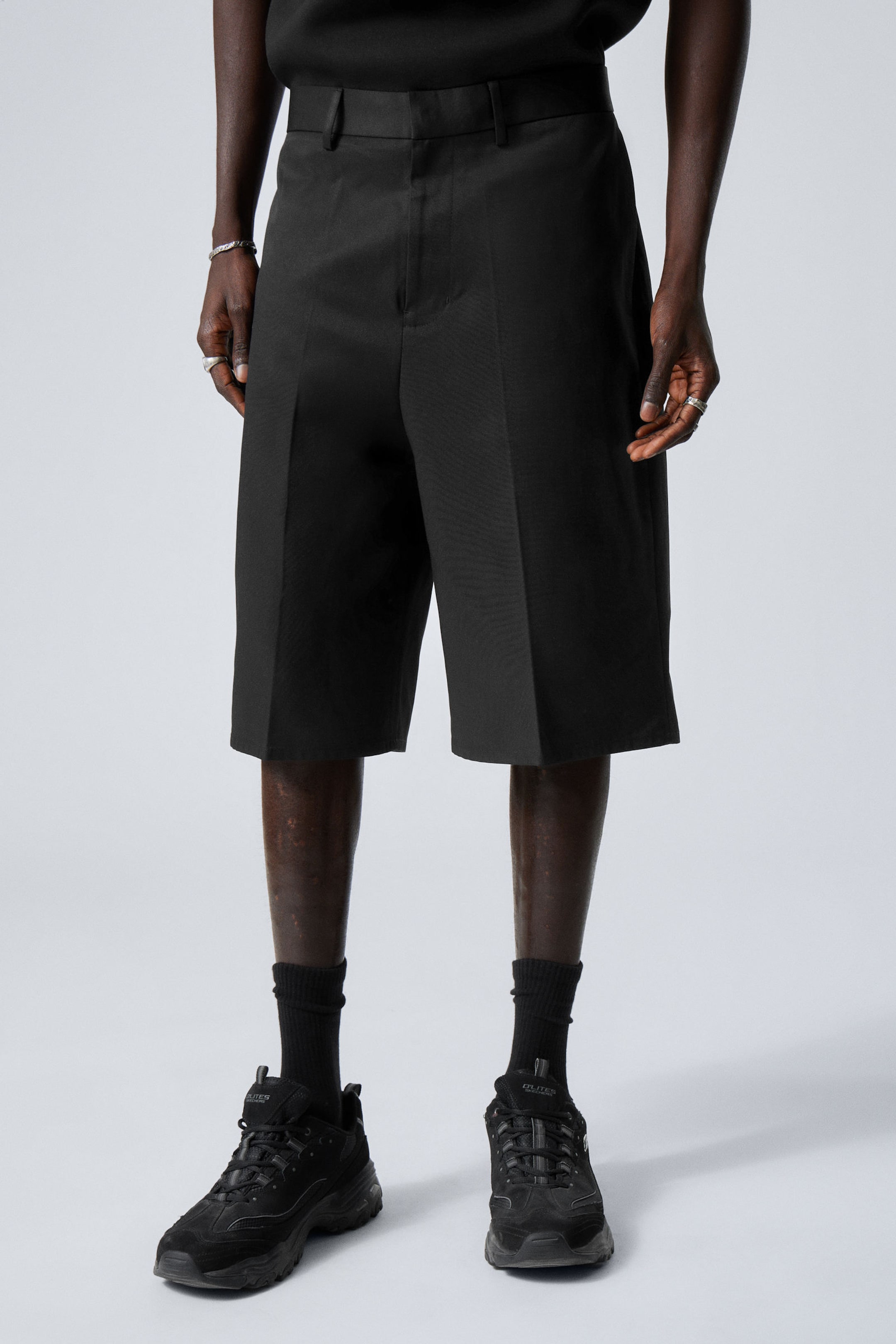 #272628 - Loose Fit Tailored Suiting Shorts - 2