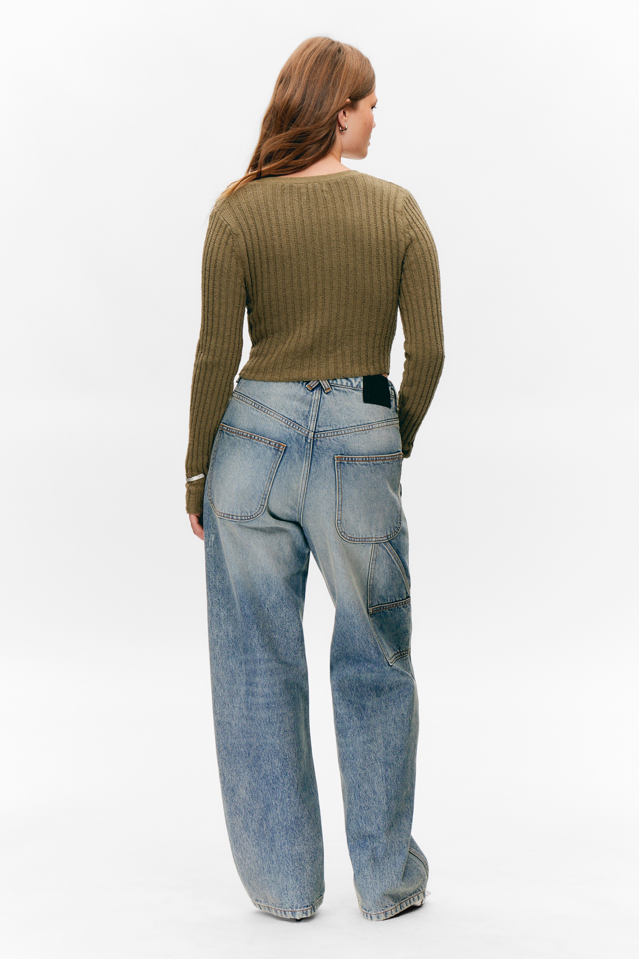 Größeres Bild anzeigen: Wickel-Strickpulli mit asymmetrischem V-Ausschnitt - Dunkles Khakigrün - Ladies | H&M AT 4