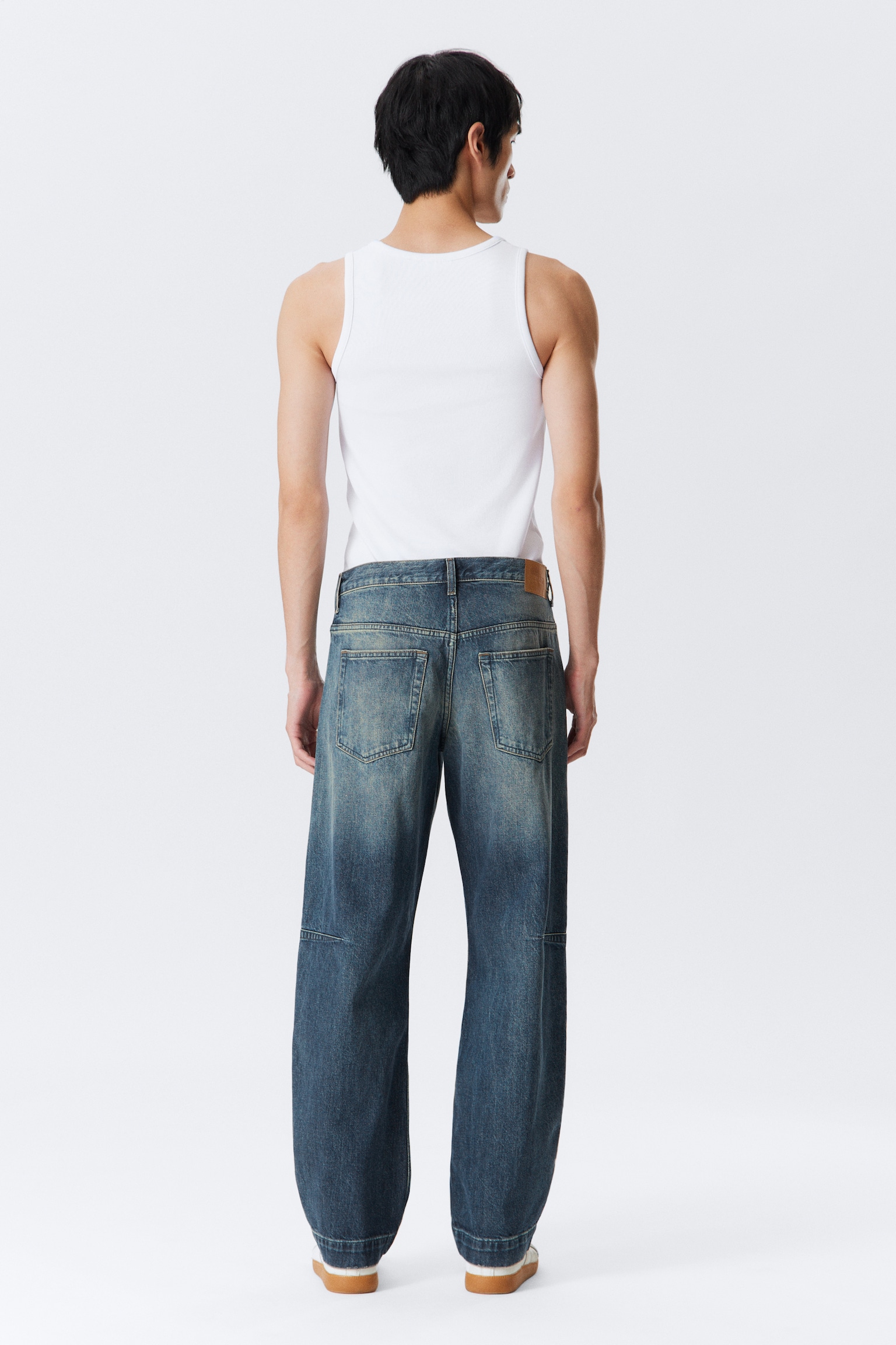 Sculpted Low Rise Loose Tapered Leg Jeans - Baltic Blue - Bleu foncé - 4