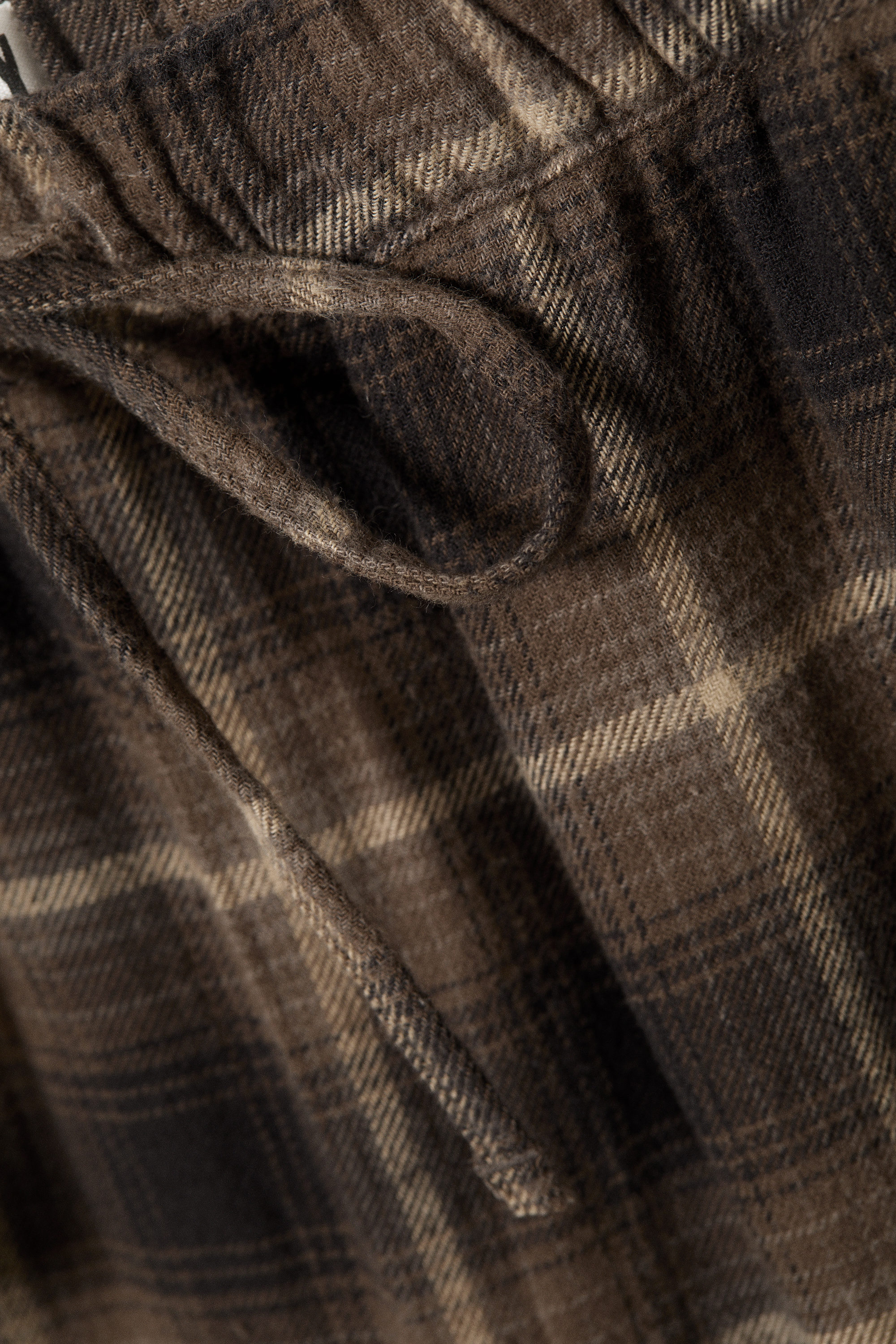 Dunkelbraun kariert - Weite Flanell-Pyjamahose - 3