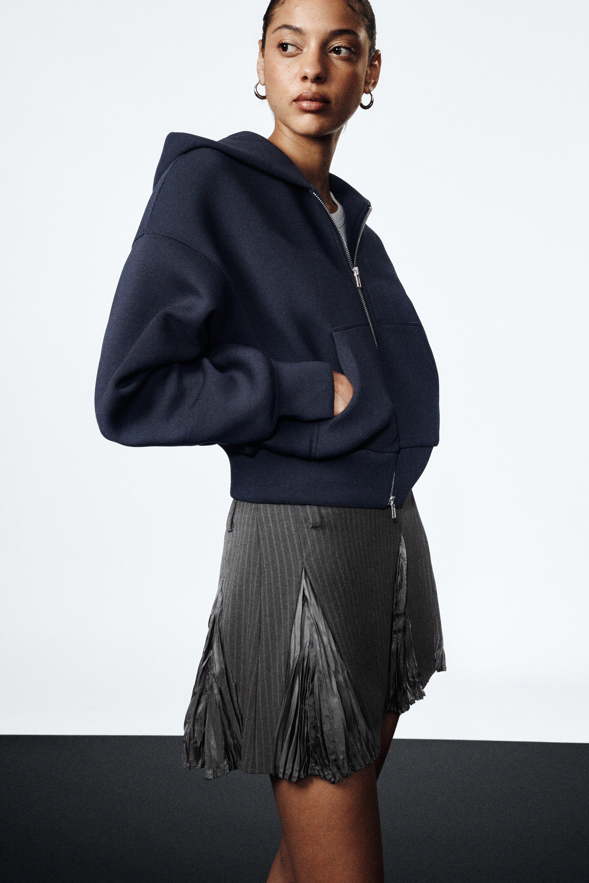 Striped Grey - Pleated Insert Mini Skirt - 2