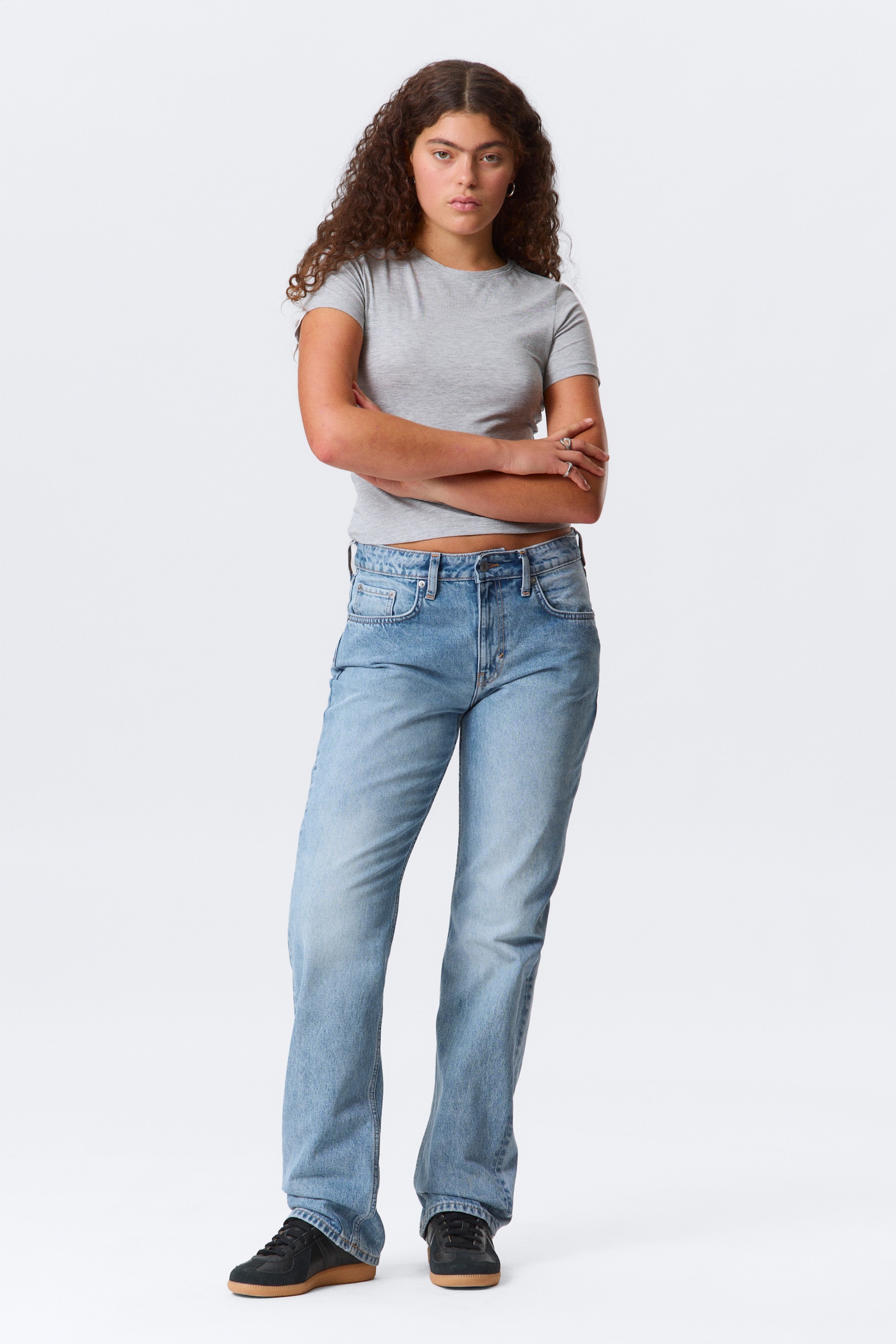 Jeans Laika de Cintura Média e Perna Reta Regular - Azul Eighteen - Azul Médio - 1