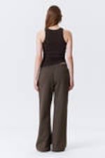 Dunkelbraun - Lange, schwere Sweatpants in lockerer Passform - 2