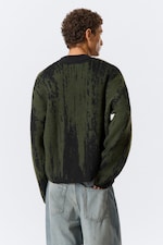 Schwarz/Dunkles Khakigrün - Boxy Strick-Cardigan mit Grafikprint - 3