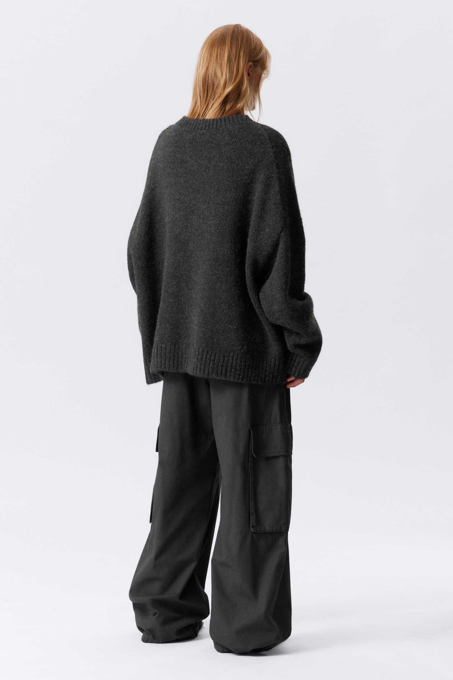 Oversized V-Neck Wool Blend Sweater - Black/Dark Green - 5