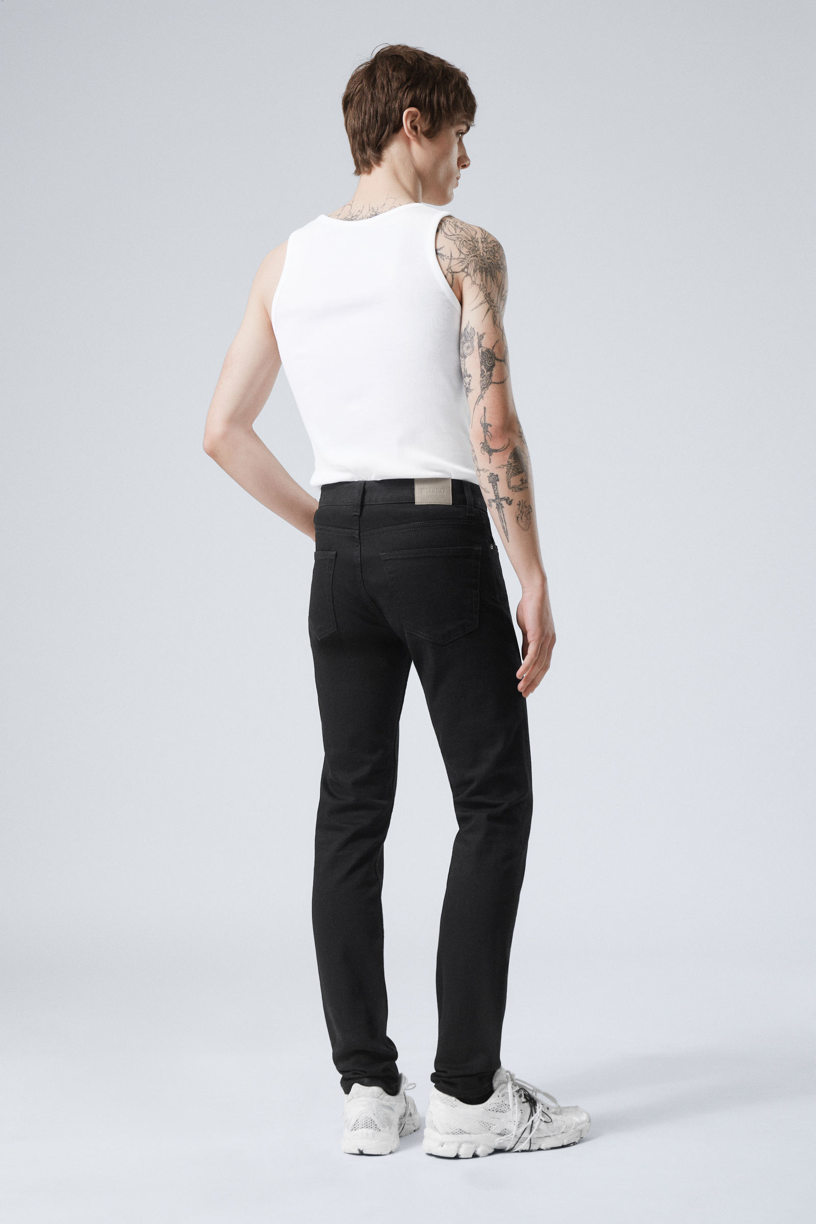 sunday slim tapered leg jeans - Almost Black - Black