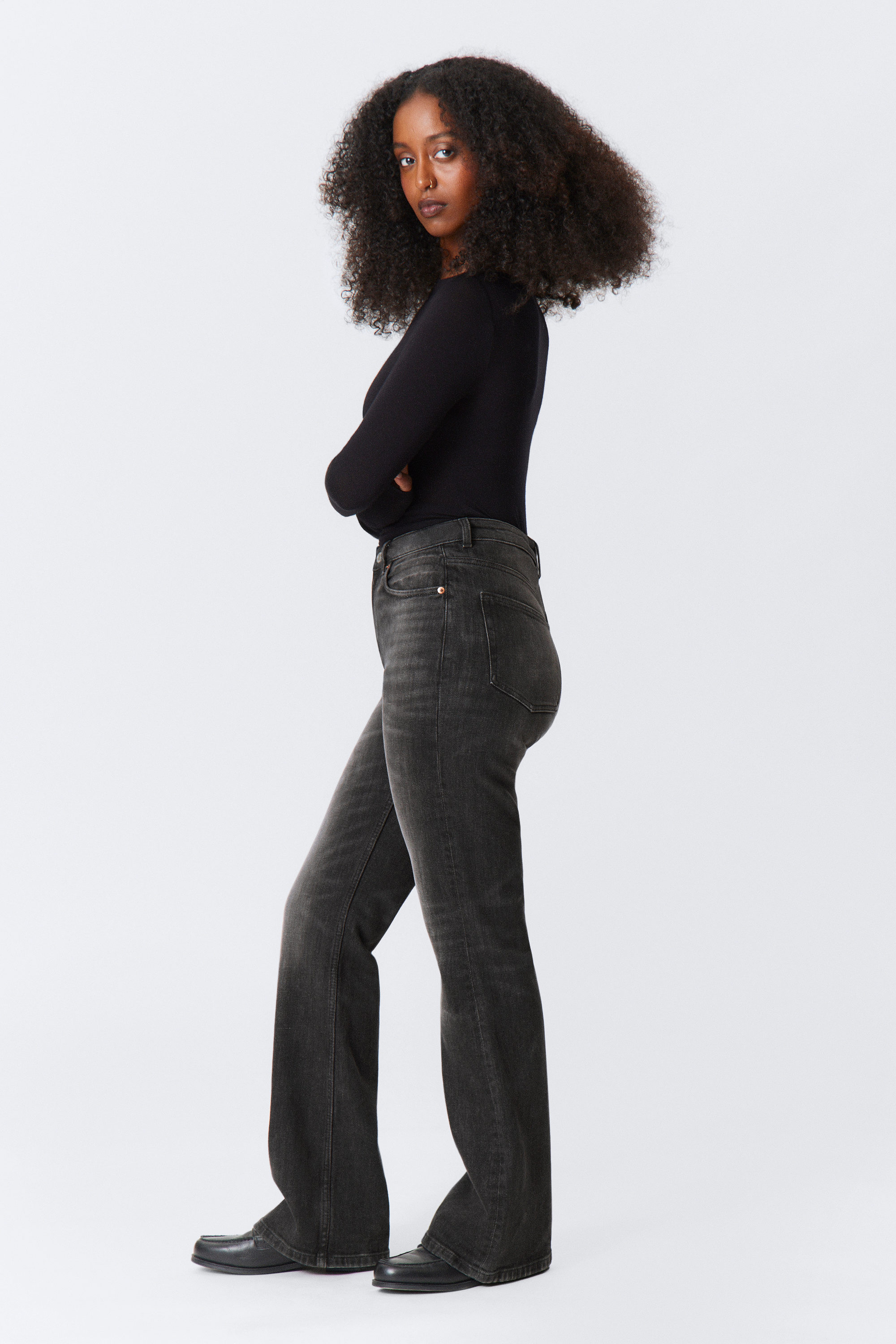 Black Web - Svart - Glow Curve High Waist Regular Flared Leg Jeans - 2