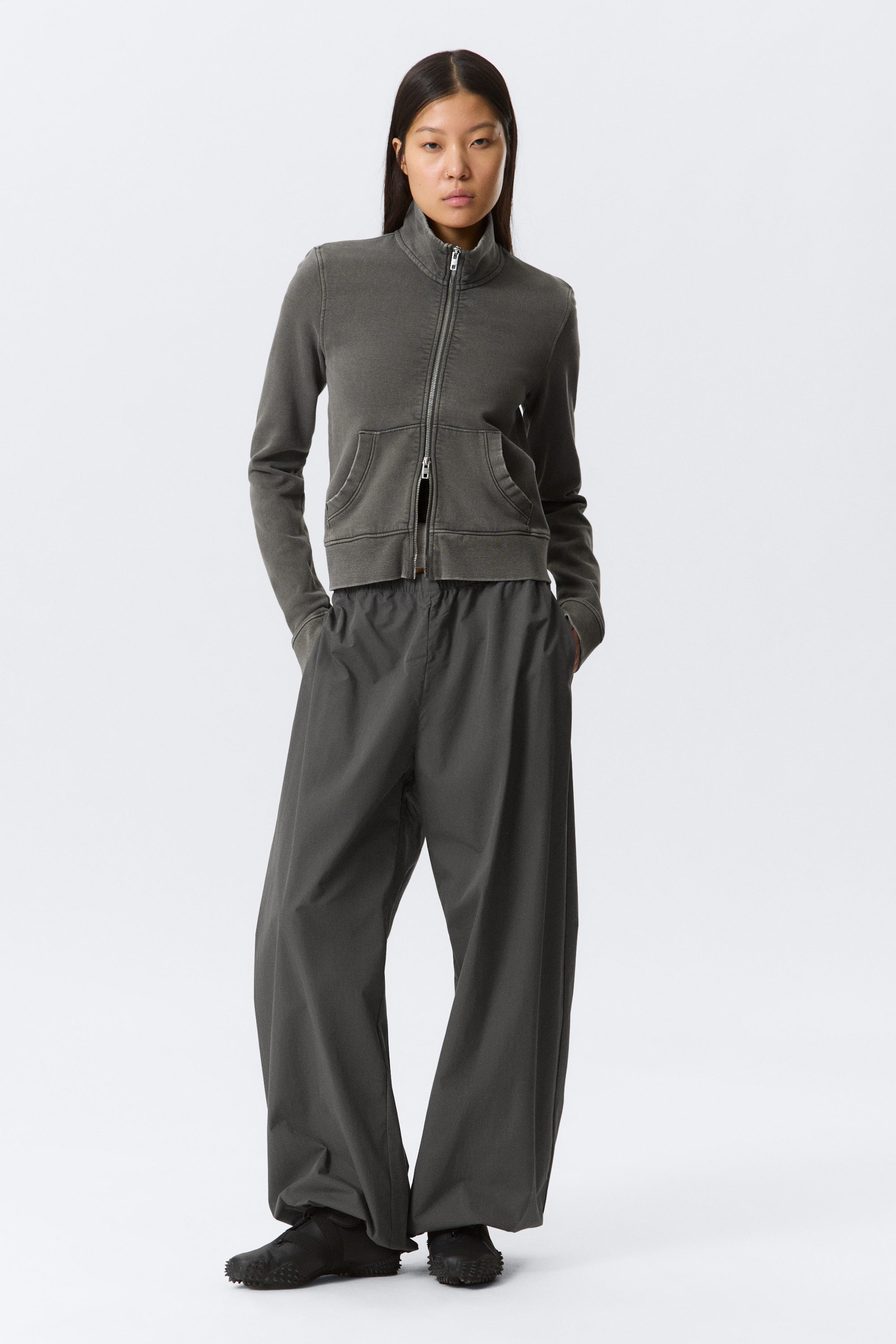 Washed Dark Grey - Fitted Funnel-Neck Zip Sweatshirt - 2