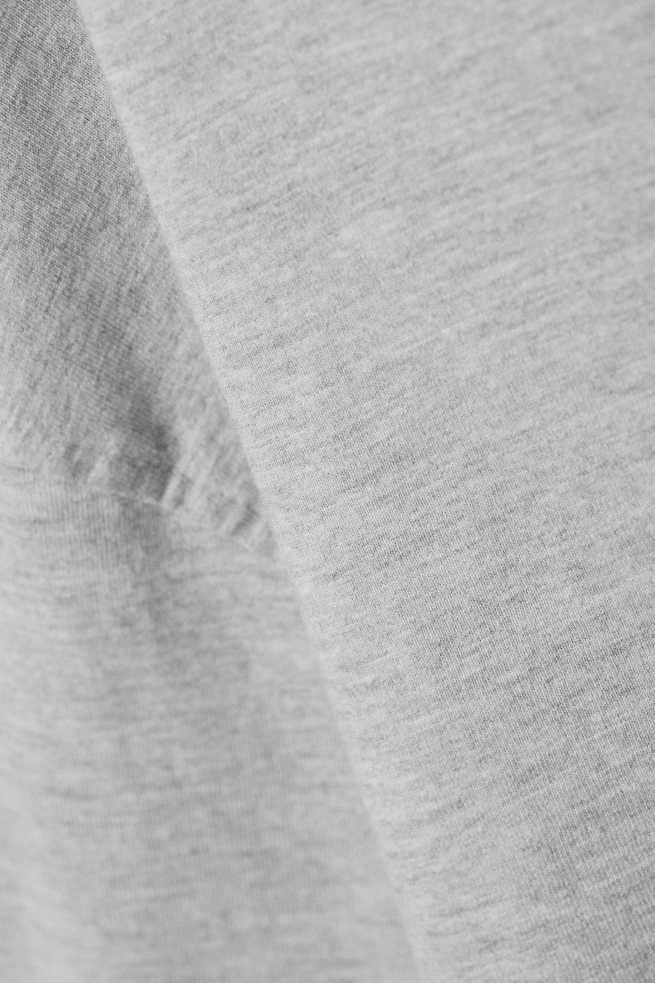 Hellgrau - Oversized-T-Shirt mit langen Ärmeln - 1