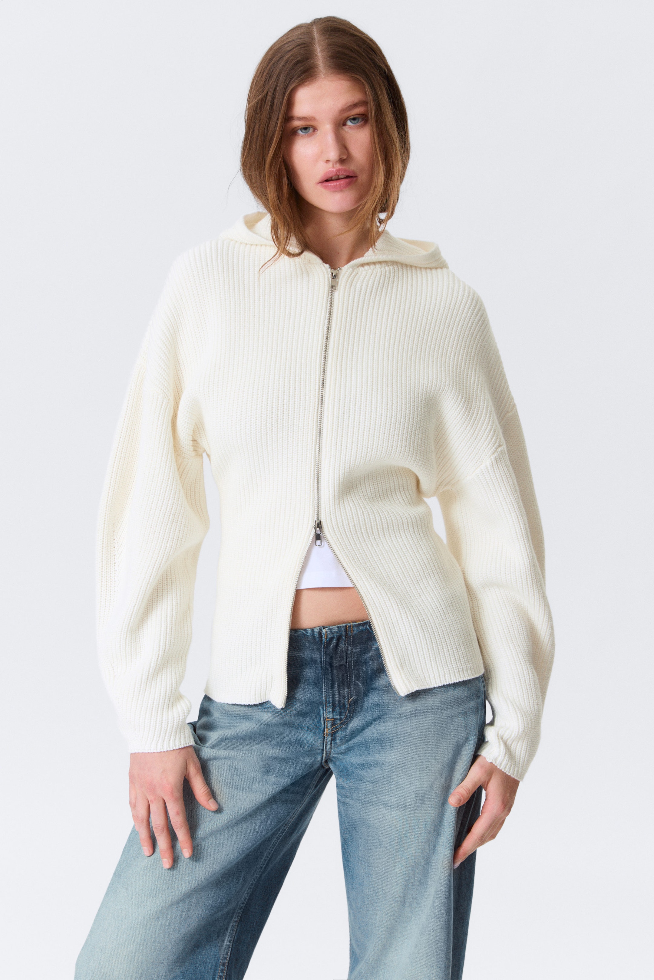 Weiß - Langer Strickhoodie mit Reißverschluss - 1