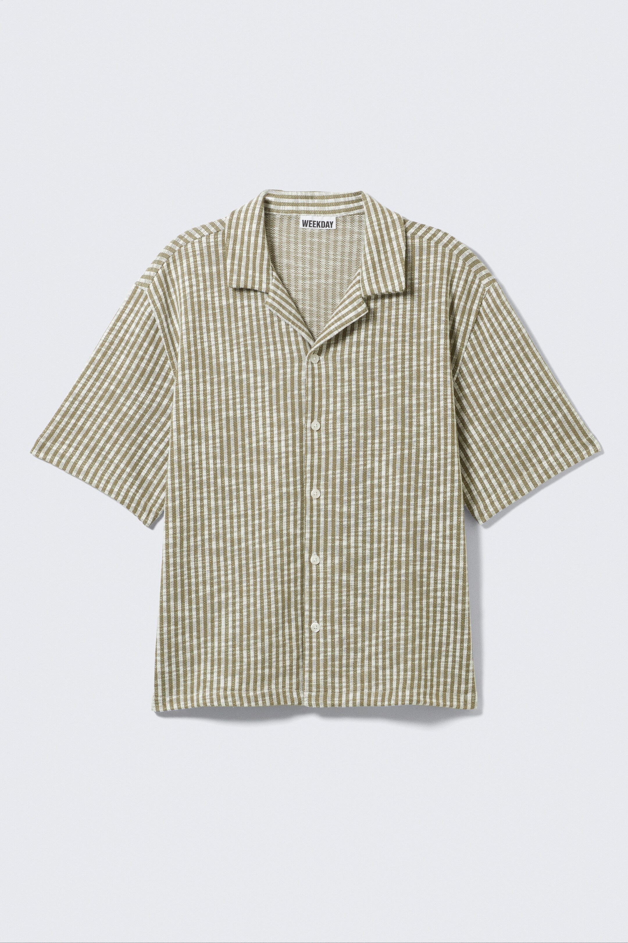 Ver imagem maior: Camisa estilo resort de manga curta texturizada - Riscas verde caqui e brancas - HOMEM | H&M PT 5