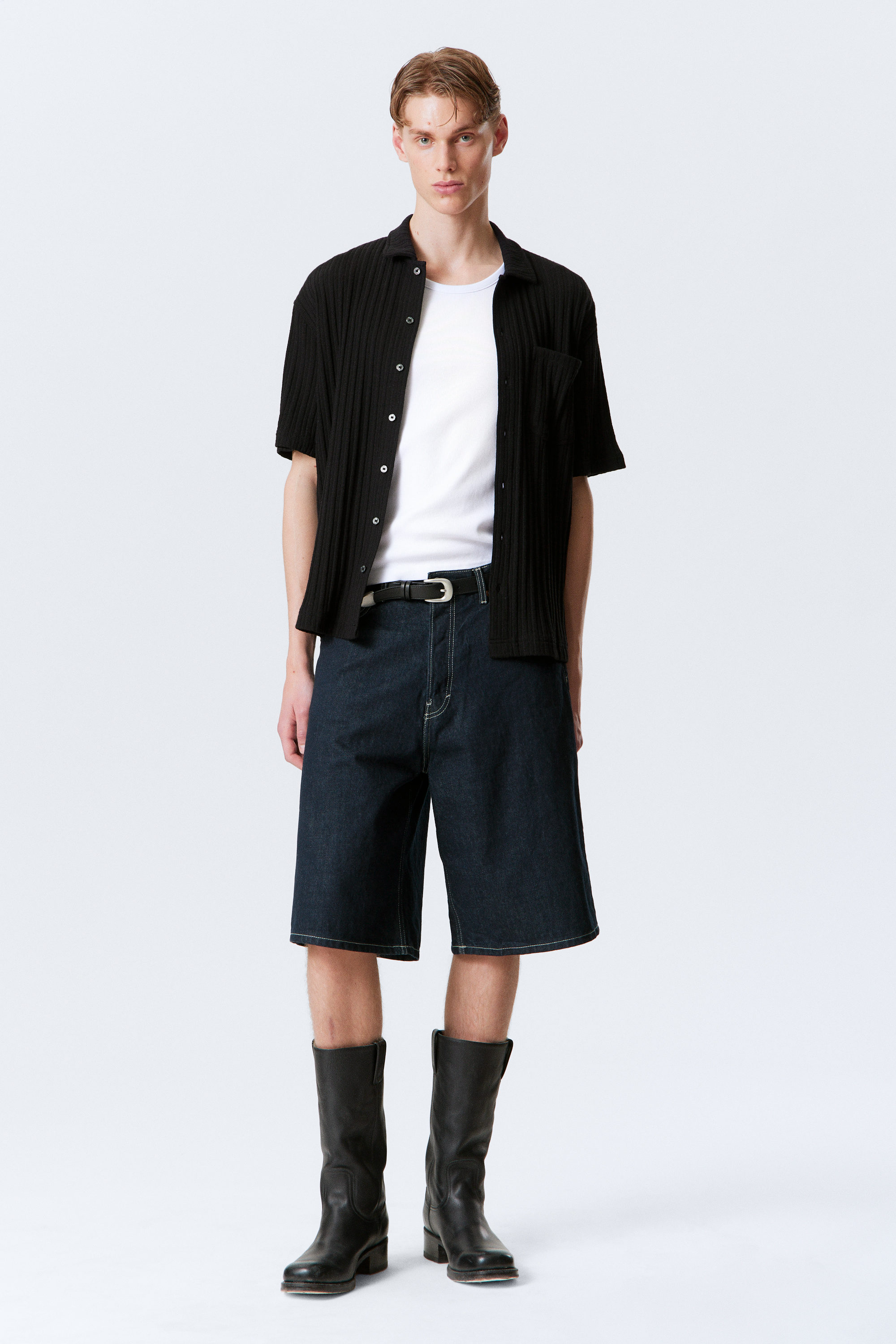 Black - Knitted Short-Sleeved Button-Up Shirt - 2