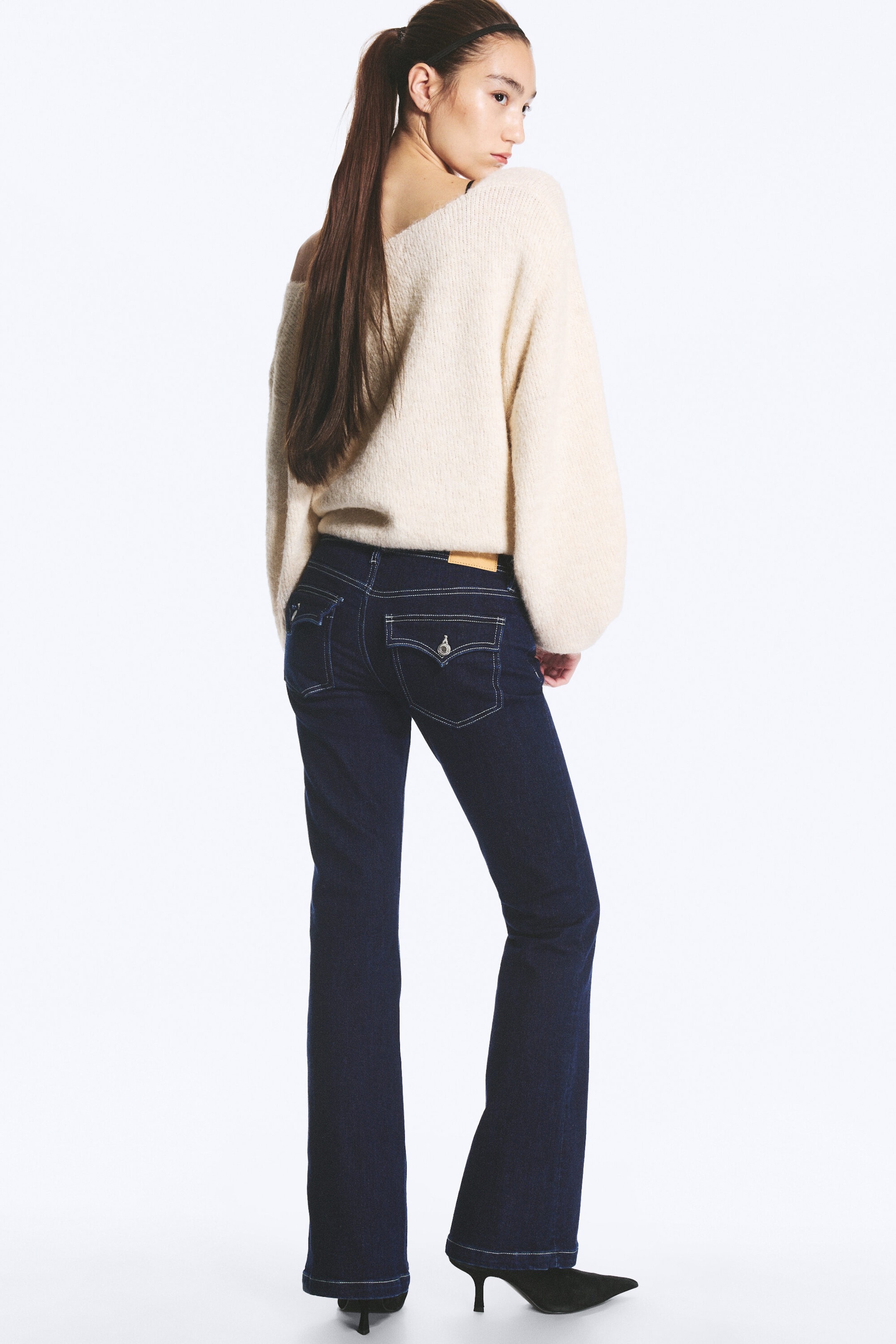 Blue Rinse – mørkeblå - Slim-fit jeans med lavt liv og utsvingte ben - 4
