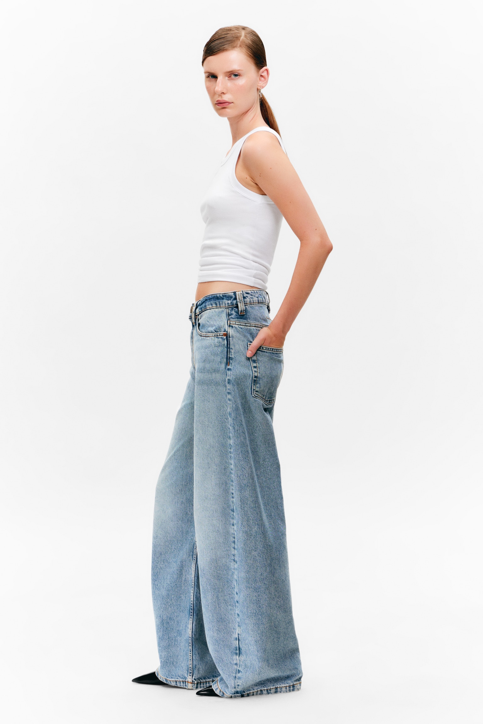 Fiera High Waisted Cocoon Leg Jeans - Fresh Blue - Ljusblå - 5
