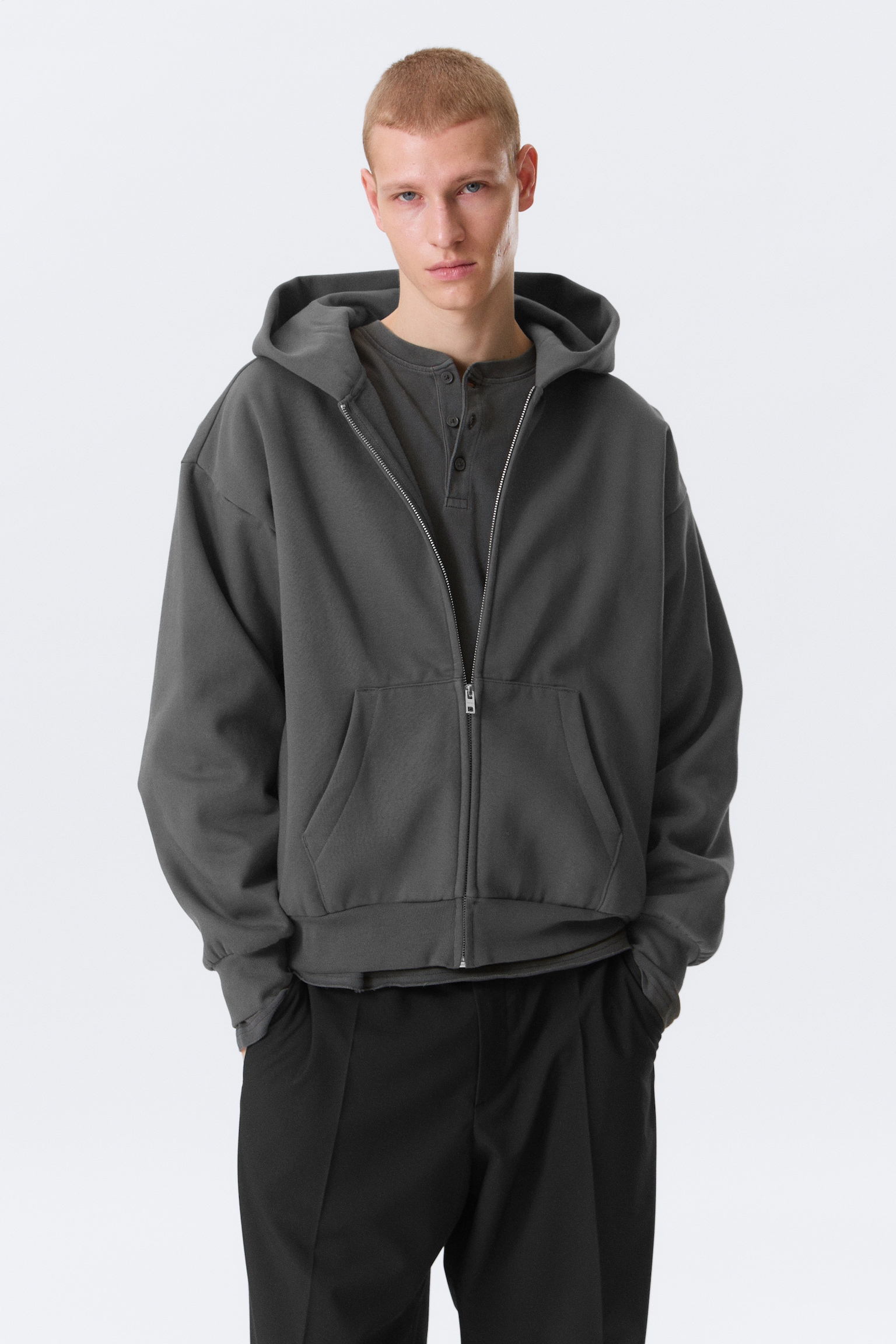 Weit geschnittener Zip-Hoodie - Dunkelgrau/Schwarz/Dunkelbraun/Grau meliert/Gewaschenes Blau/Gewaschenes Dunkelgrün - 1