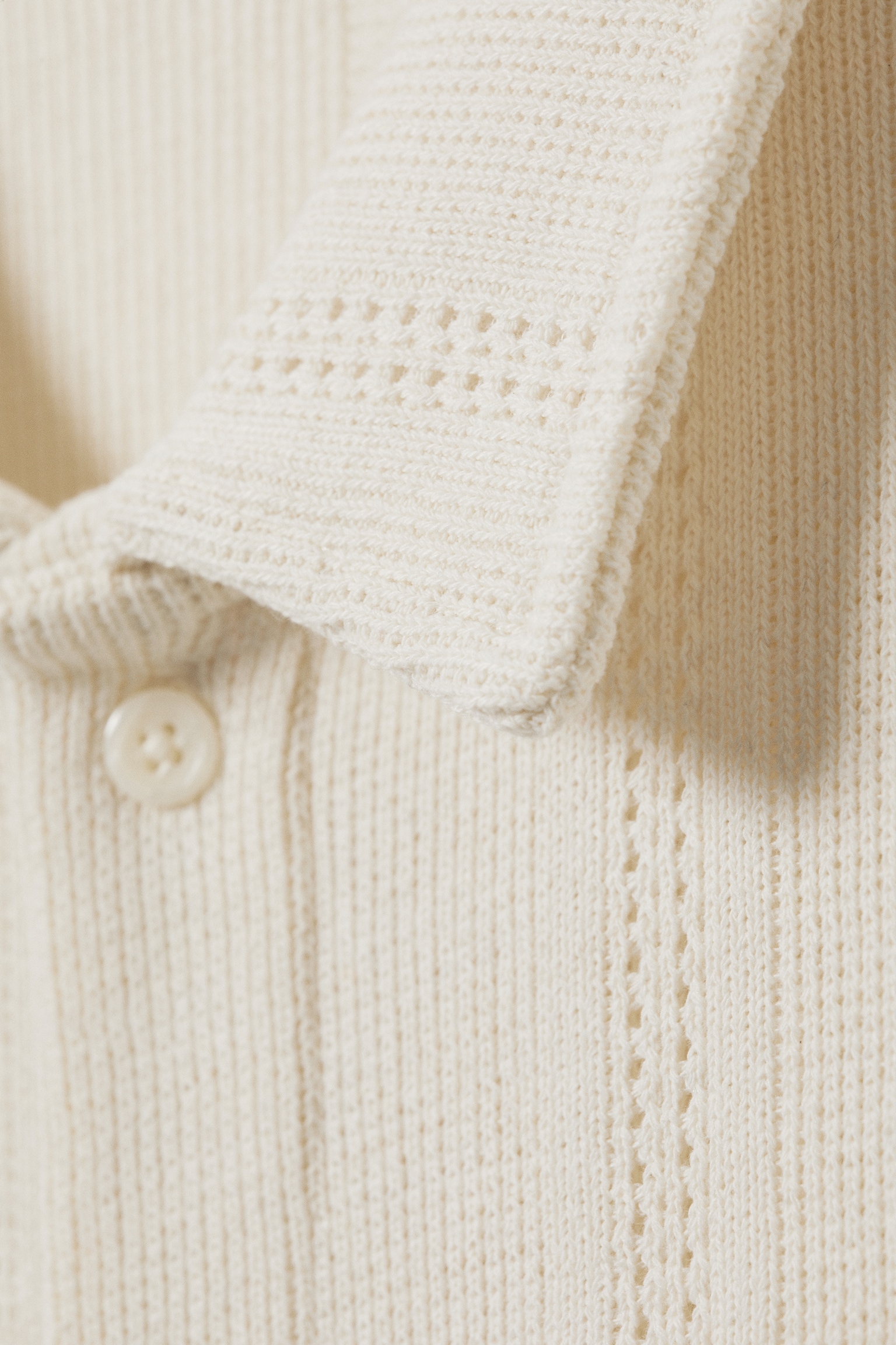 Knitted Short-Sleeved Button-Up Shirt - Dusty White/Dusty Mole/Dark Mole/Black/Světle khaki zelená/Black/Světlá šedá/Černá - 6