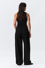 Black - Sleeveless Turtleneck Top - 2