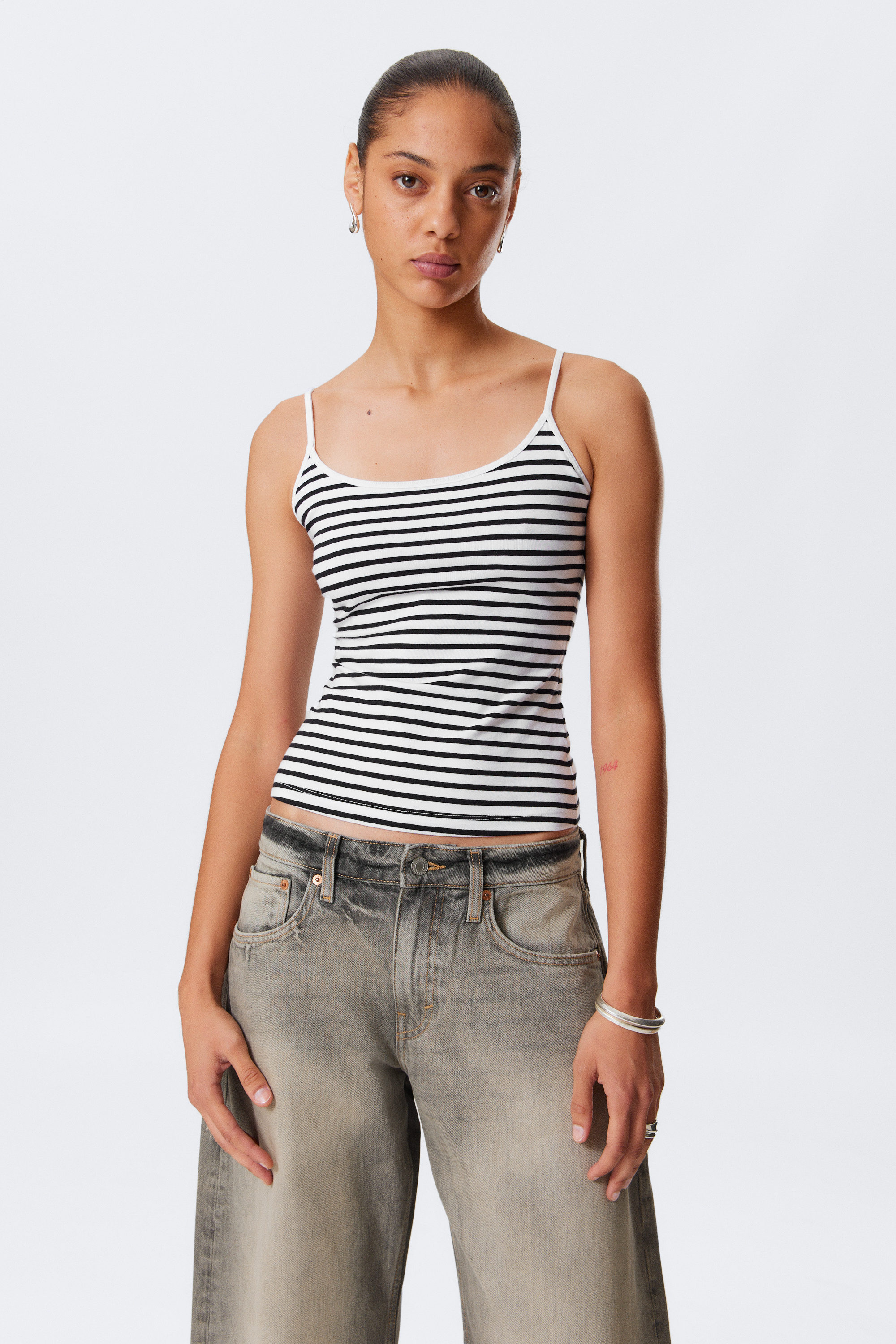 Black & White Stripe - Fitted Strappy Scoop Neck Singlet - 1