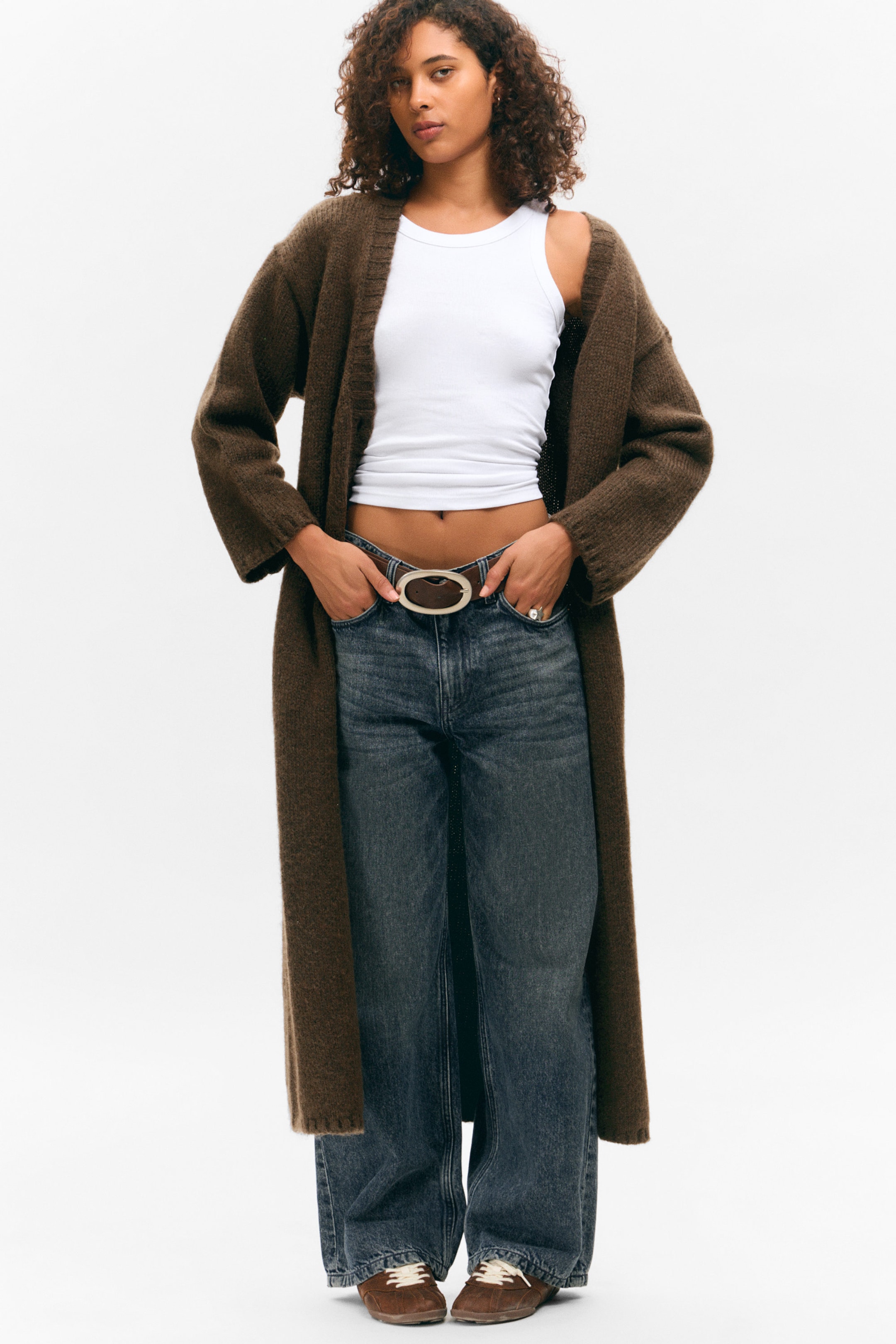 Dunkelbraun - Langer Strickcardigan mit V-Ausschnitt - 2