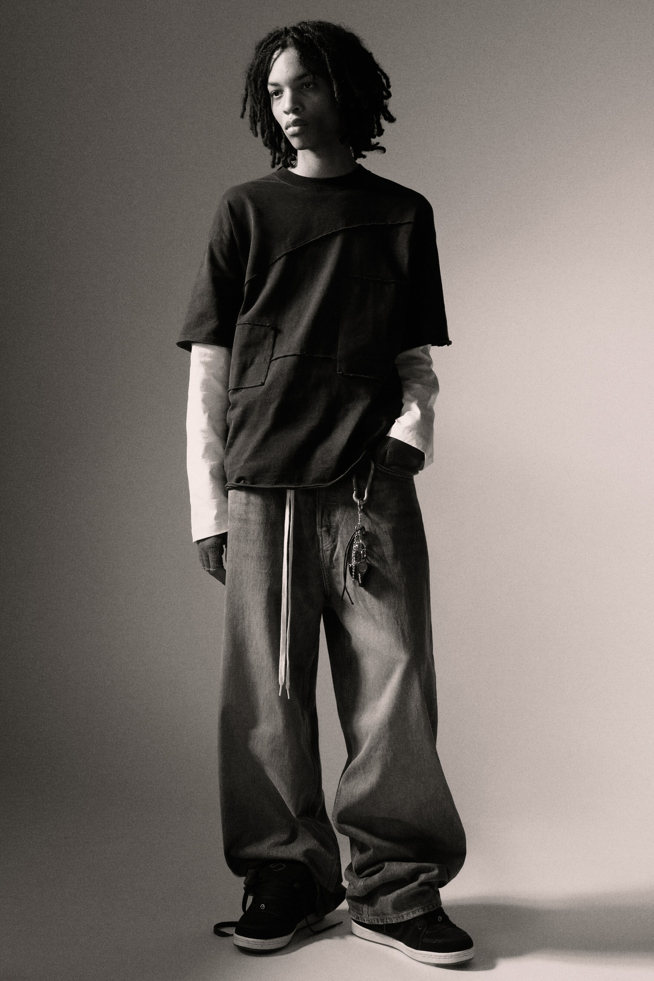 Agrandir l'image: T-shirt à panneaux superposés - Noir et blanc - HOMME | H&M FR 2