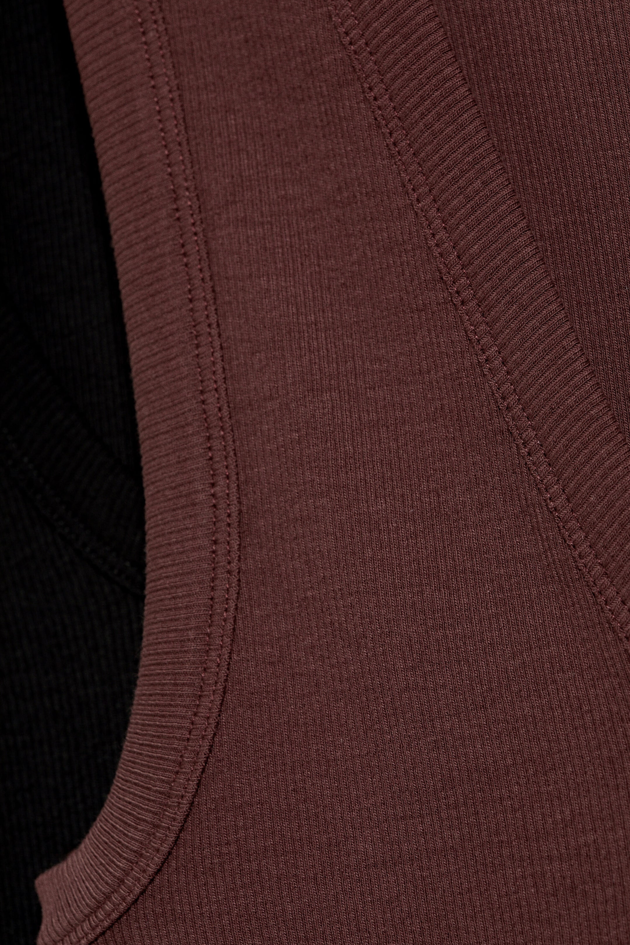 Donkerrood - Set van 2 geribde tanktops met V-hals - 6