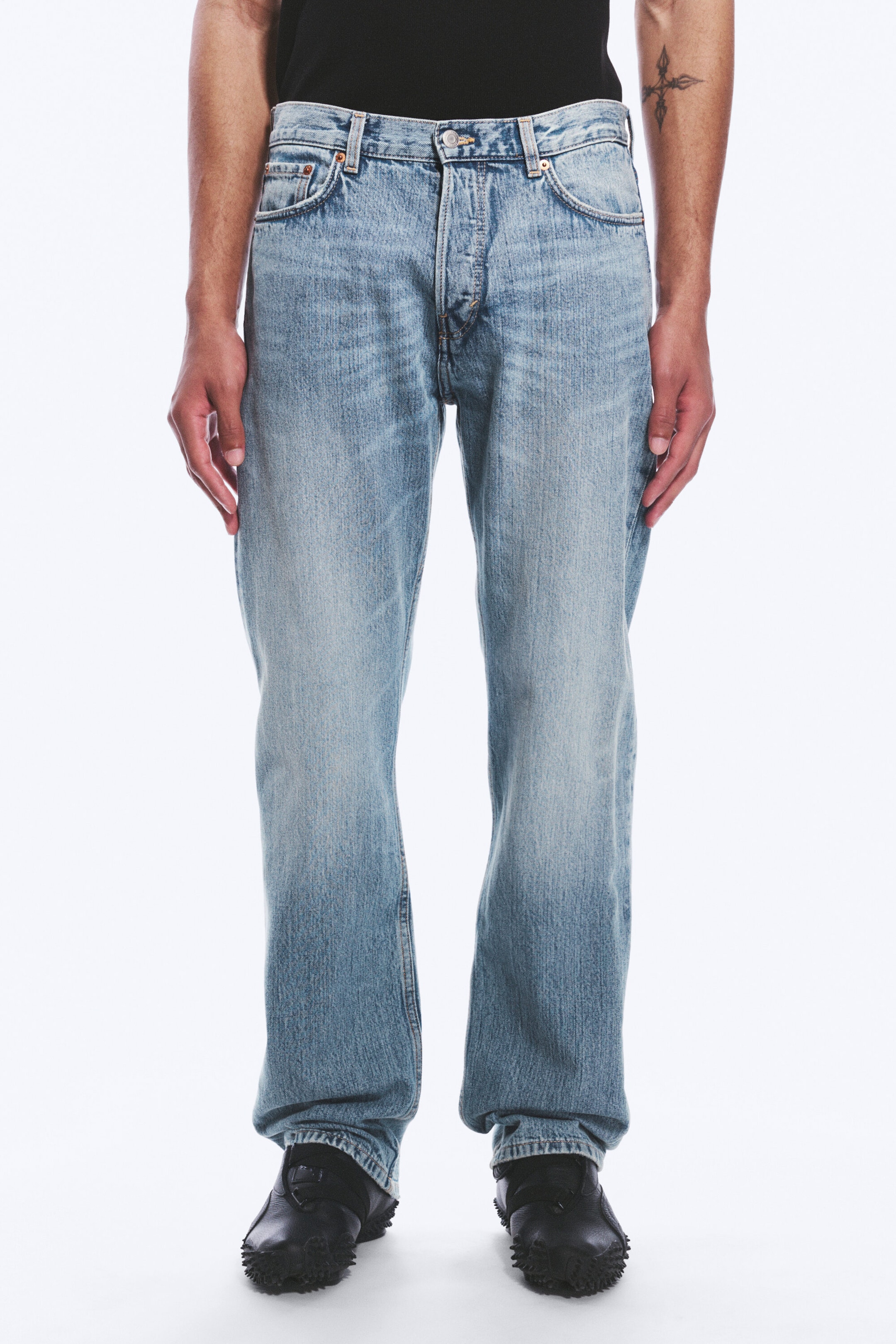 Blue Stream - Mittelblau - Space Mid Waist Relaxed Straight Leg Jeans - 1