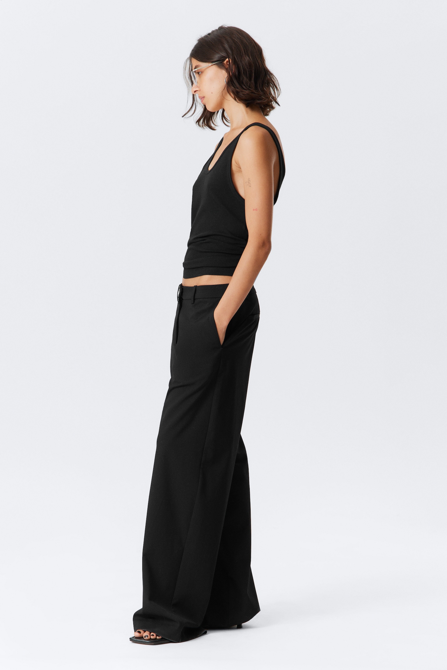 Low-Waisted Loose Fit Suit Trousers - Black/Striped Dark Mole/Dark Grey Melange - 5