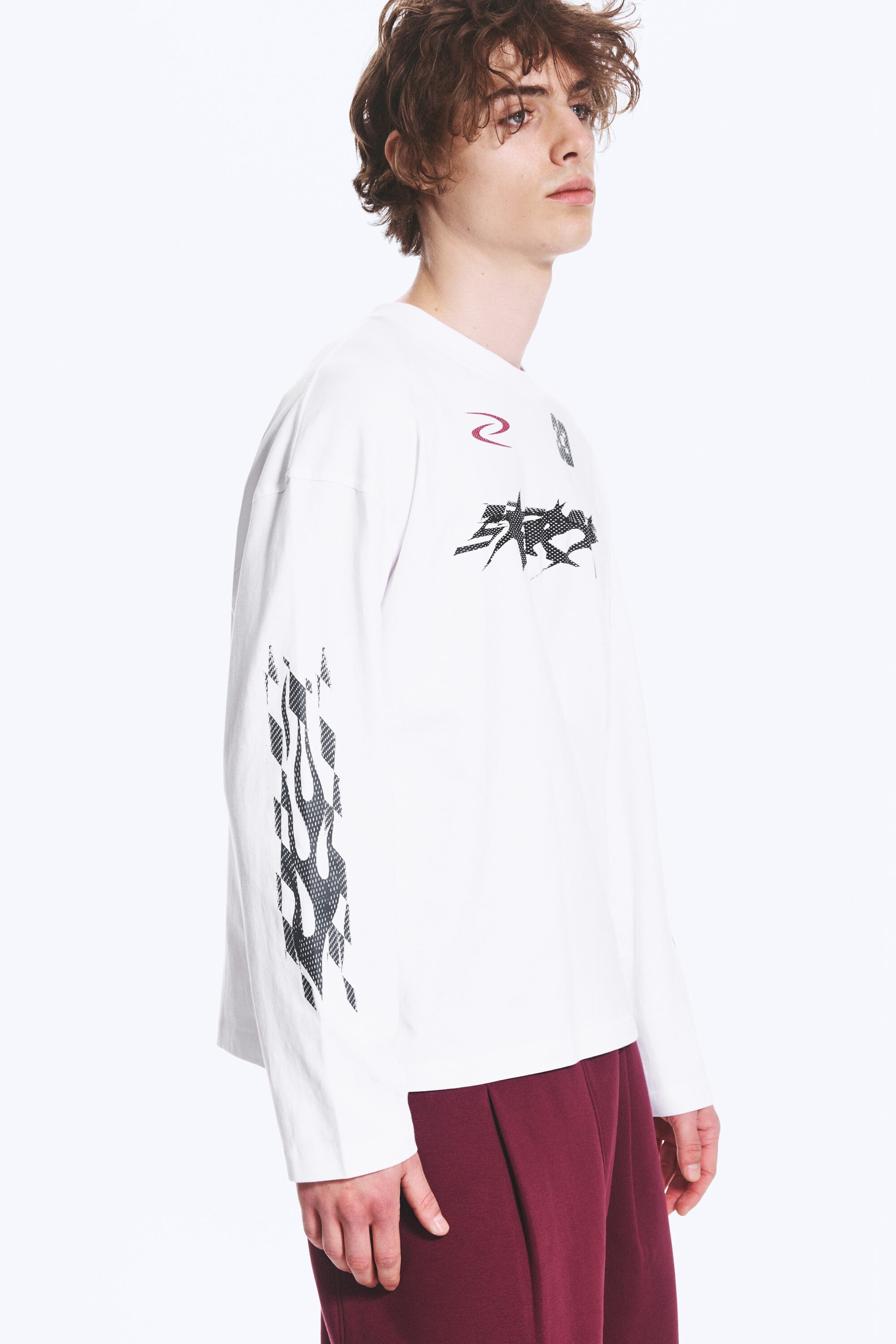 White - Racer - Oversized Graphic Long-sleeve - 0
