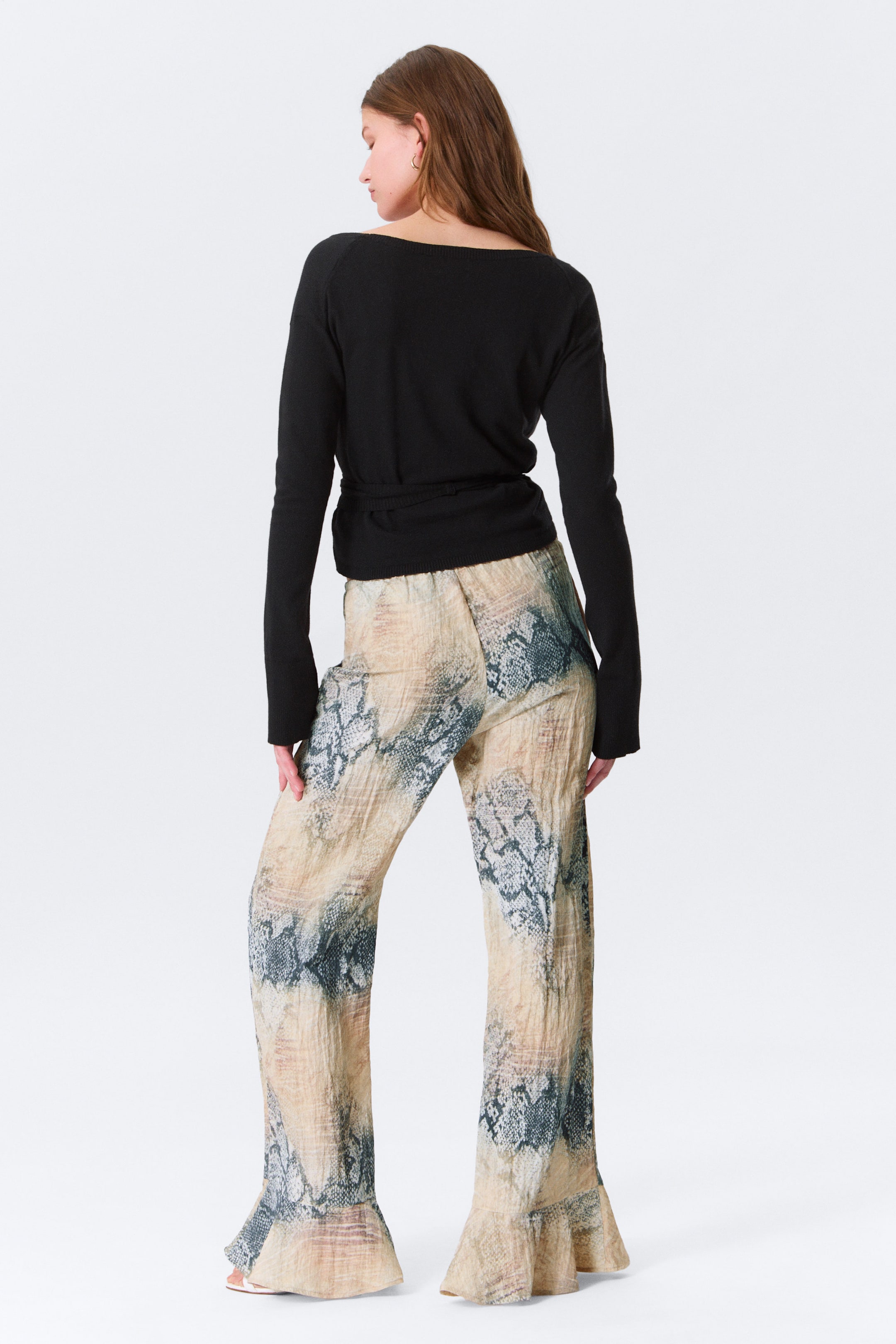 Black - V-Neck Wrap Knit Cardigan - 2