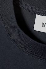 Dunkelblau - Körpernahes Trägertop mit Stehkragen - 1
