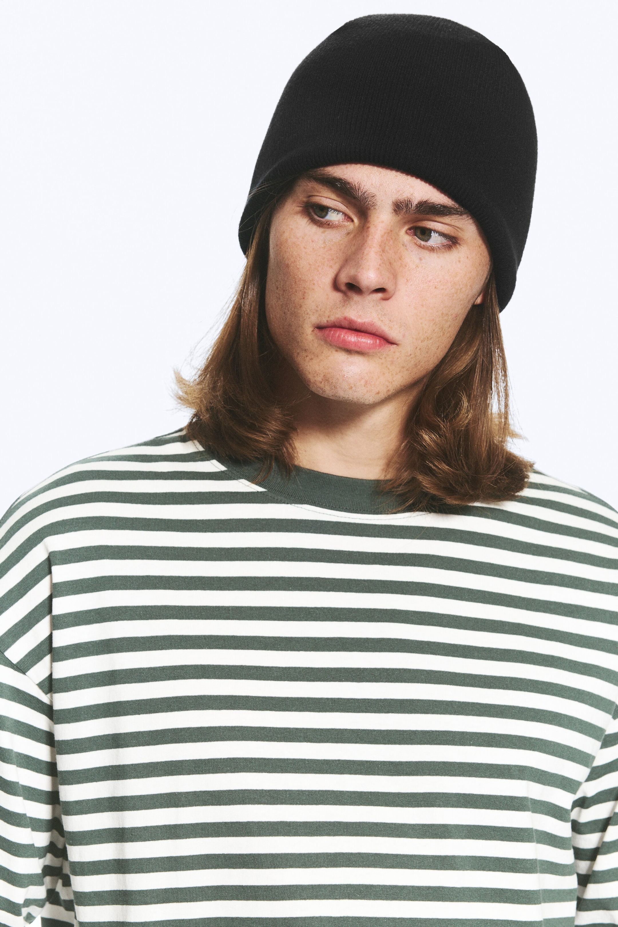 Black - Ribbed Beanie - 1