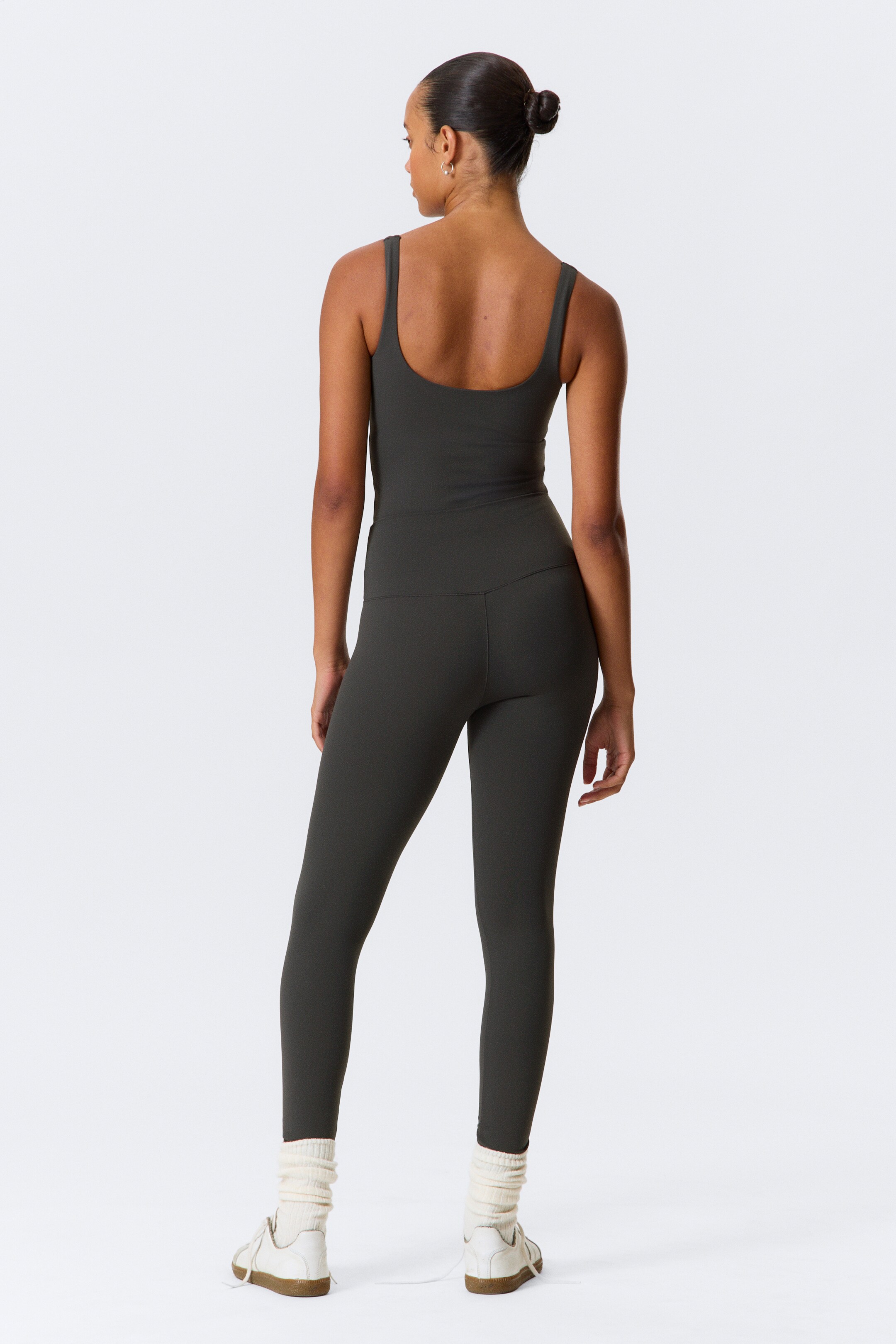 View larger image: High Waisted Sports Tights - Dark Grey - Ladies | H&M GB 5