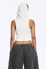 Wit - Gedrapeerde mouwloze top van lyocell met capuchon - 3