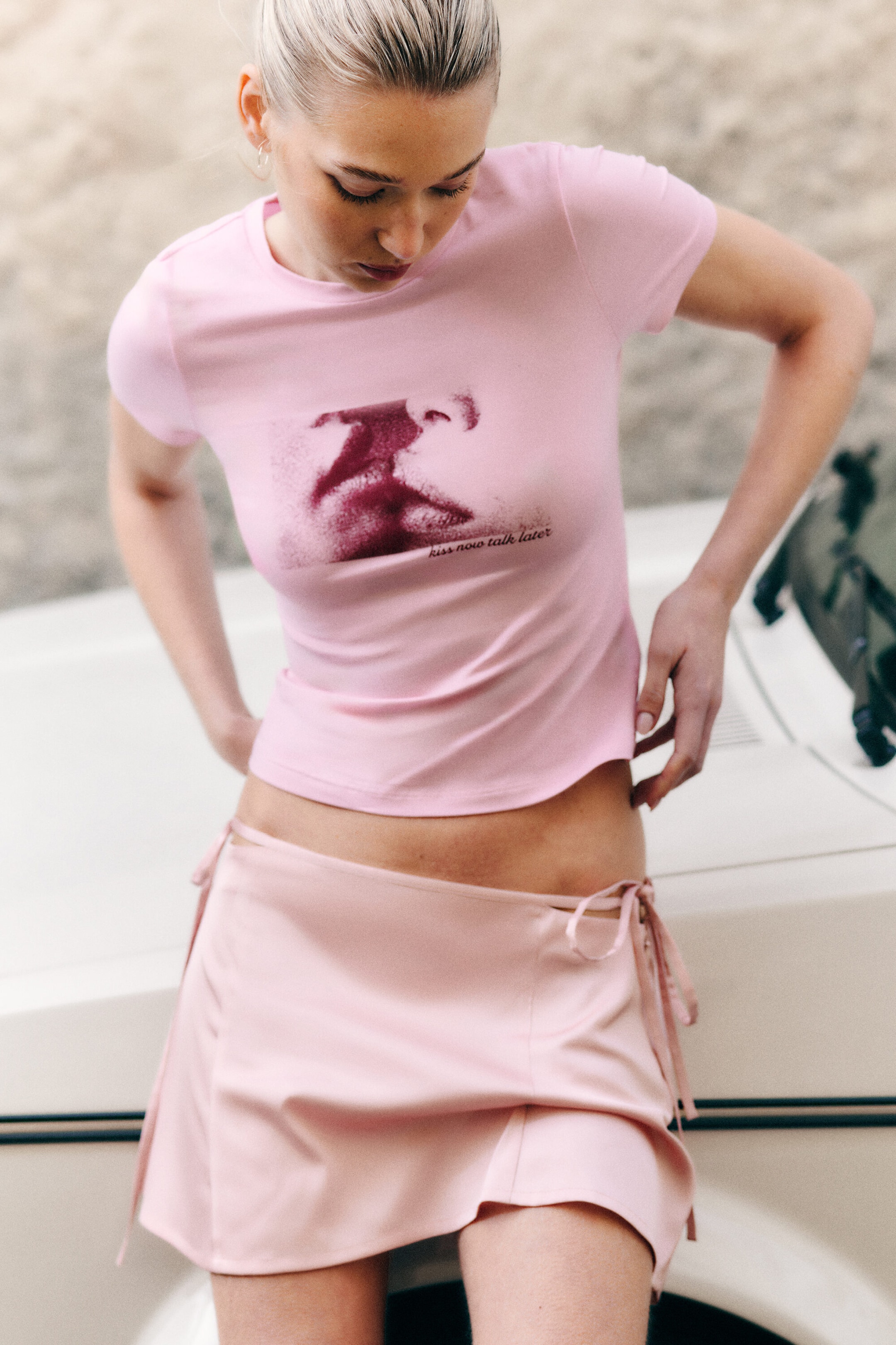Pink - Kiss - Tight Graphic Mini T-Shirt - 1