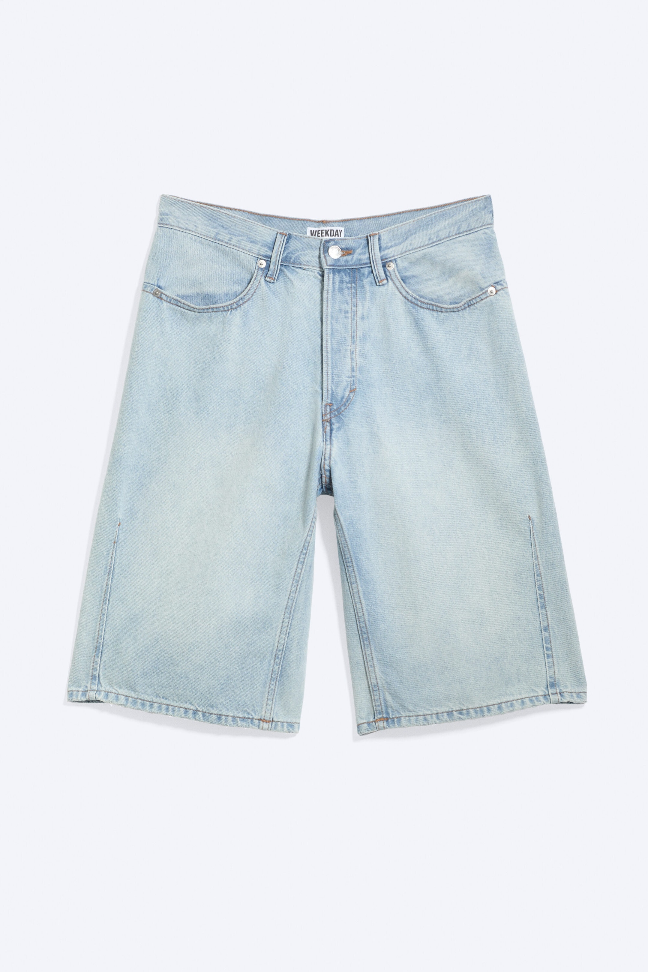 Dream Blue - Hellblau - Mid Waist Loose Dart Detailed Denim Shorts - 4