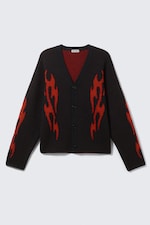 Schwarz - Rote Flammen - Boxy Strick-Cardigan mit Grafikprint - 6