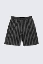 Svart med striper - Løs stripet pyjamasshorts i bomull - 0
