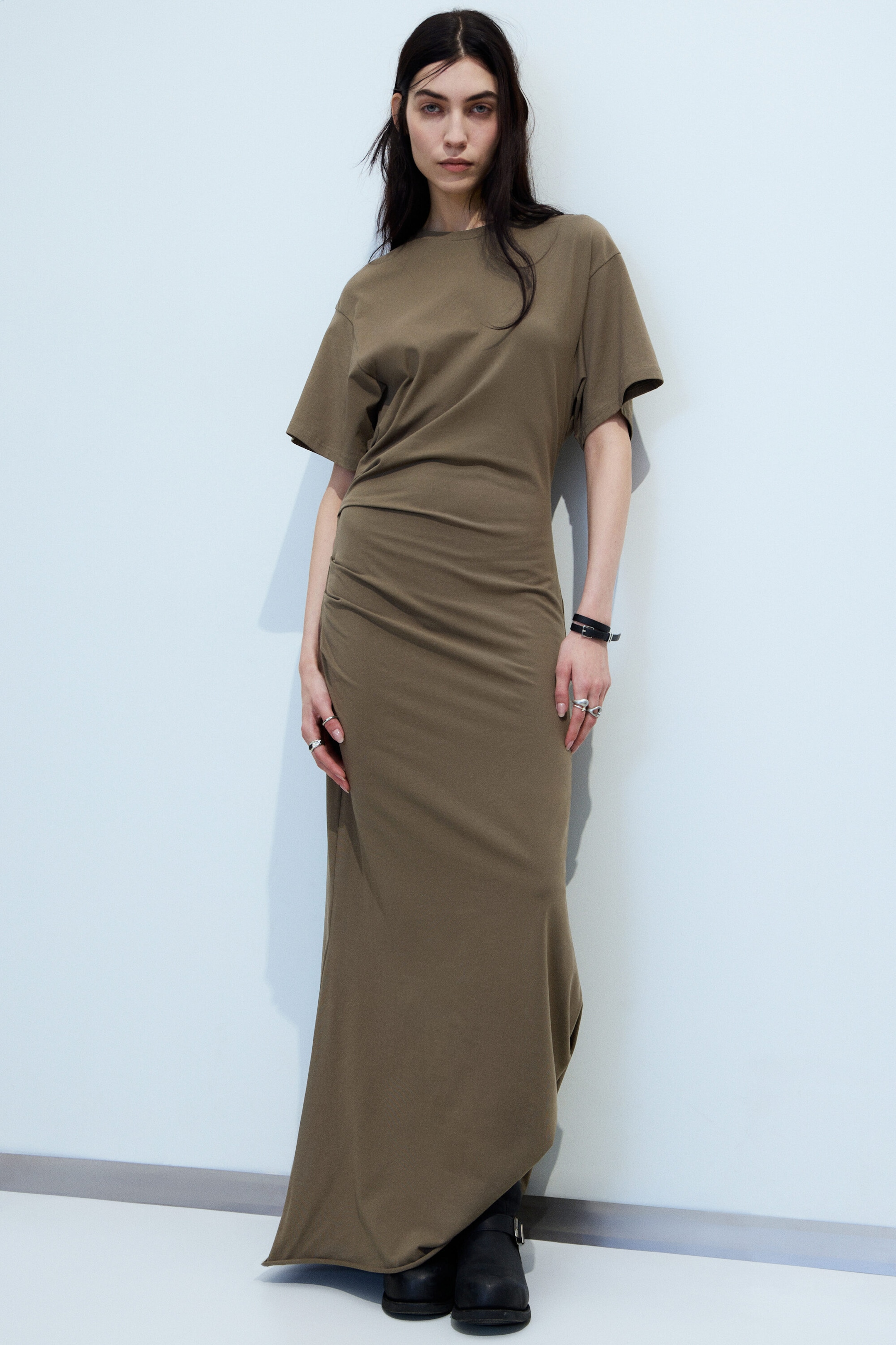 Dark Mole - Gathered Short-Sleeved Maxi Dress - 1