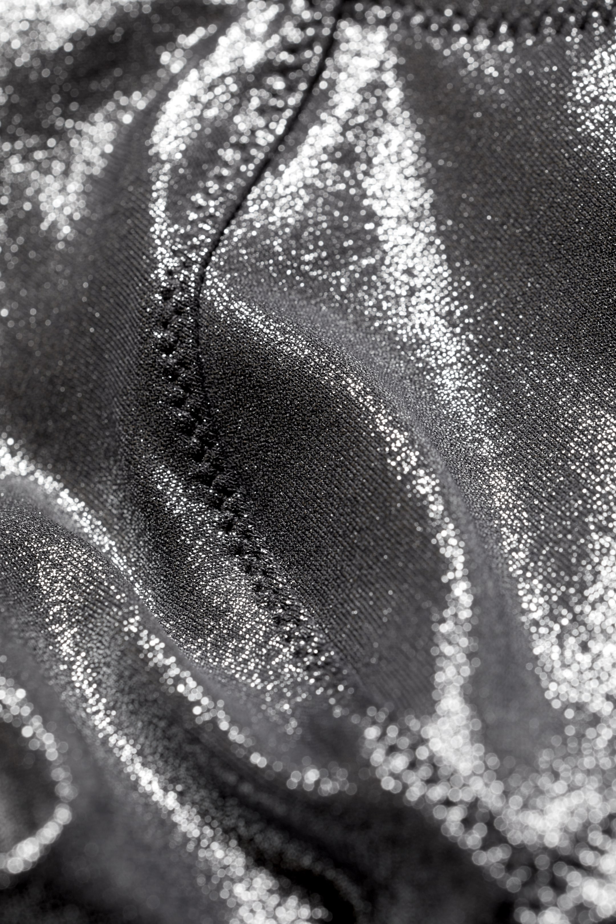 Größeres Bild anzeigen: Glitzer-Bikinioberteil - Dunkles, glitzerndes Silber - Ladies | H&M AT 3
